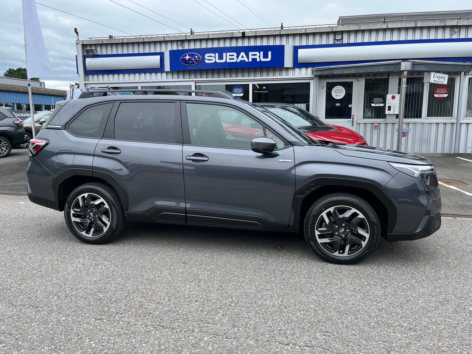 SUBARU Forester 2.0i e-Boxer Swiss Plus Lineartronic-image-5