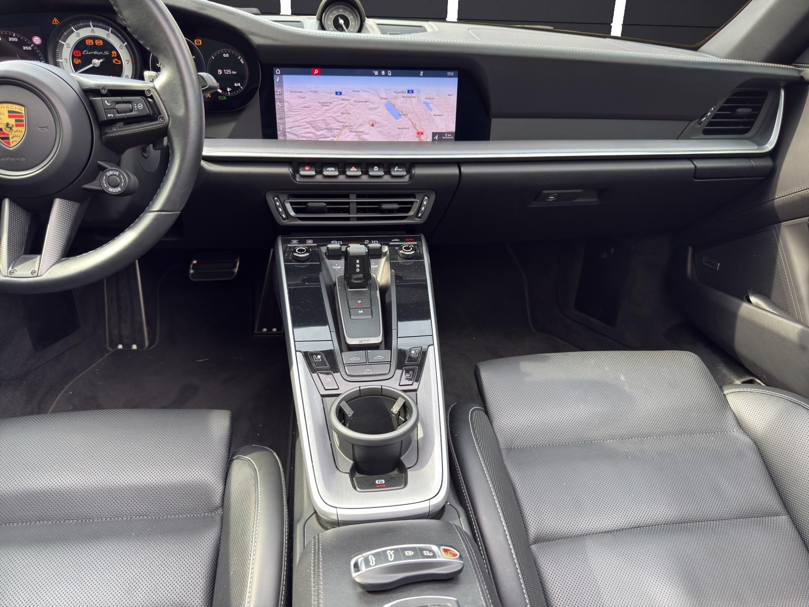 PORSCHE 911 Cabriolet 3.7 Turbo S PDK-image-17