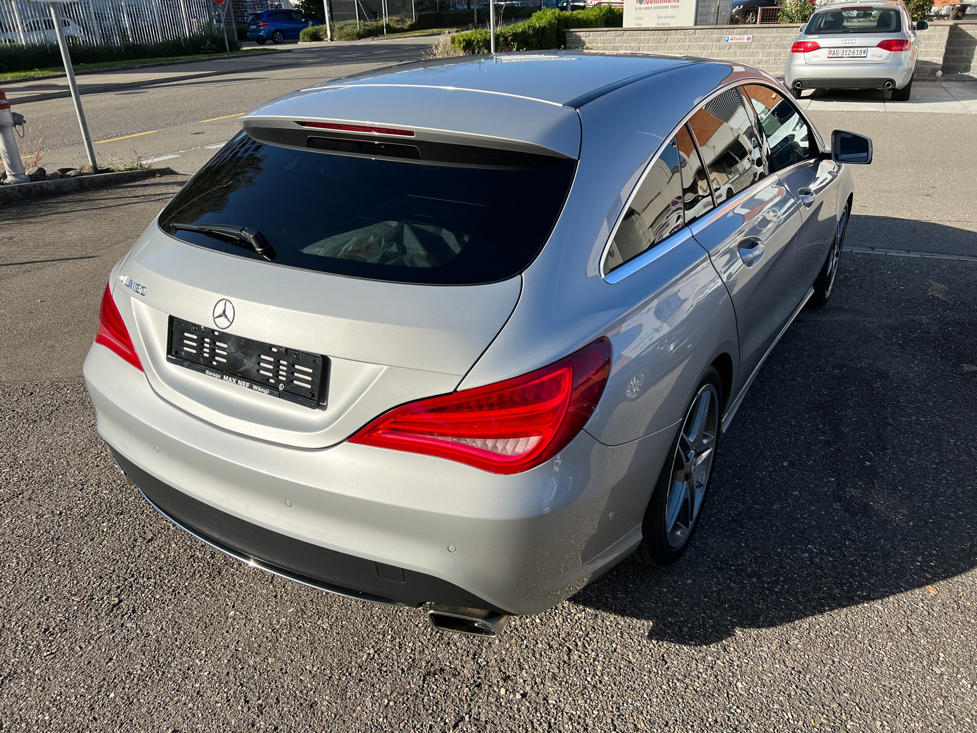 MERCEDES-BENZ CLA Shooting Brake 180 AMG Line 7G-DCT-image-3