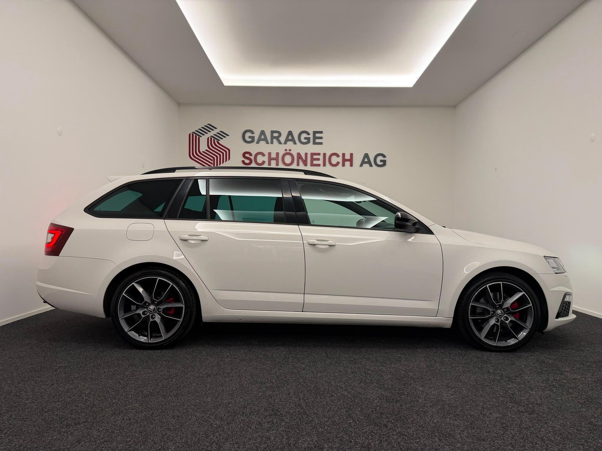 SKODA Octavia Combi 2.0 TDI 184 RS 4x4 DSG-image-3