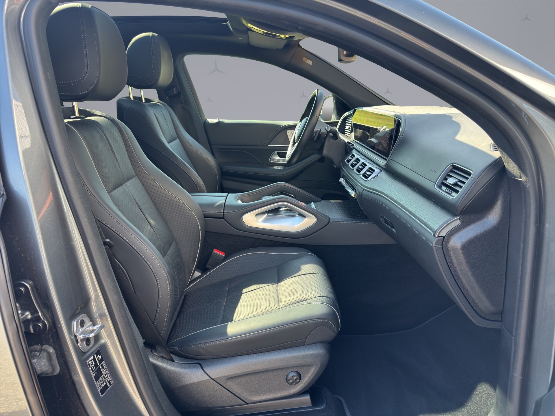 MERCEDES-BENZ GLE 350 e 4matic Coupé AMG Line-image-16