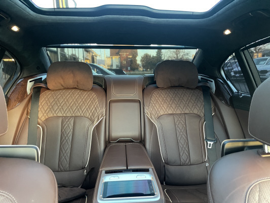 BMW 750Ld xDrive-image-12
