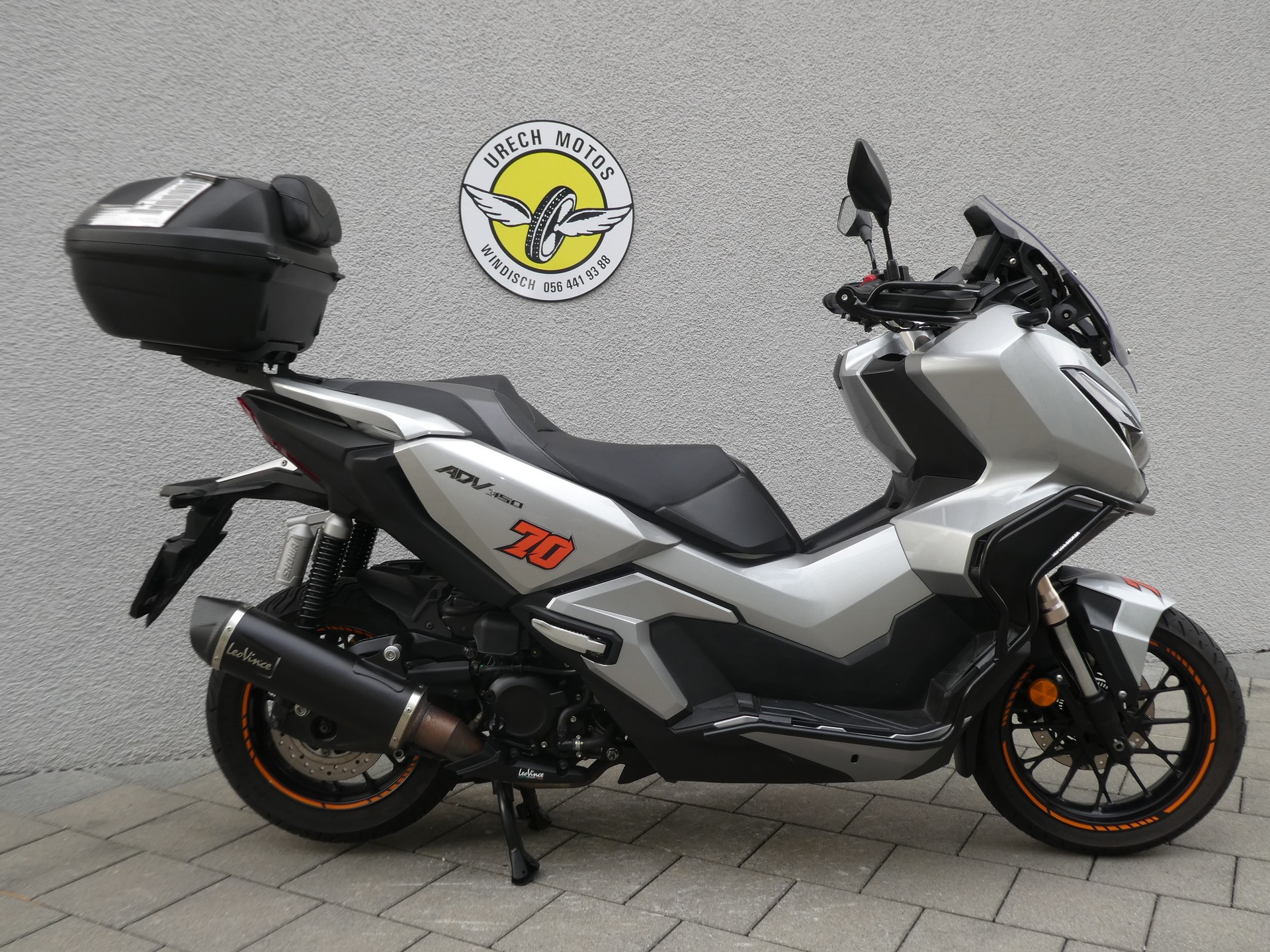 HONDA ADV 350-showroom-element-2