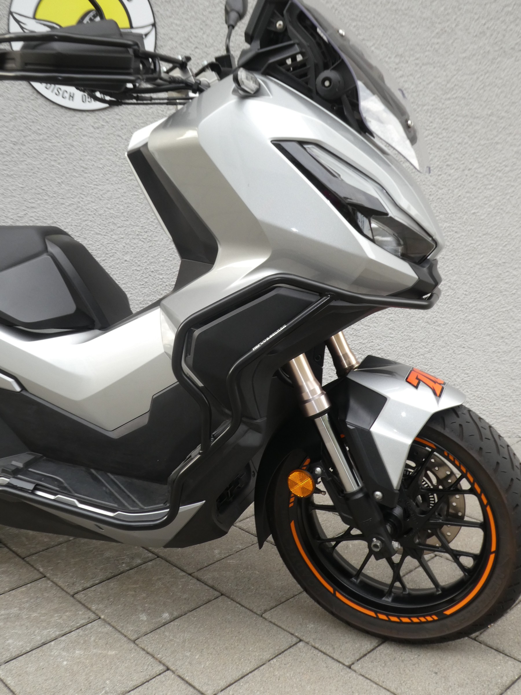 HONDA ADV 350-image-5