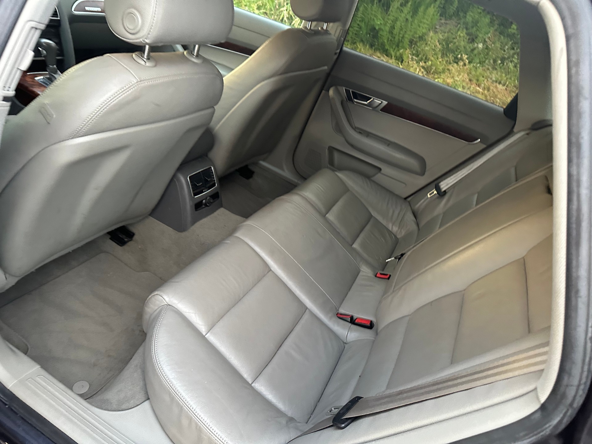AUDI A6 Avant 3.0 V6 TDI quattro-image-11