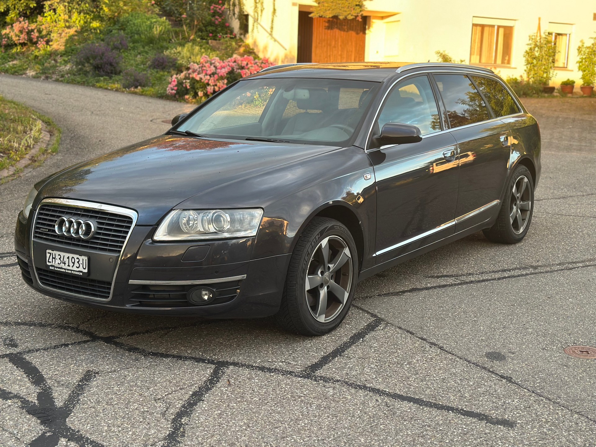 AUDI A6 Avant 3.0 V6 TDI quattro-image-0
