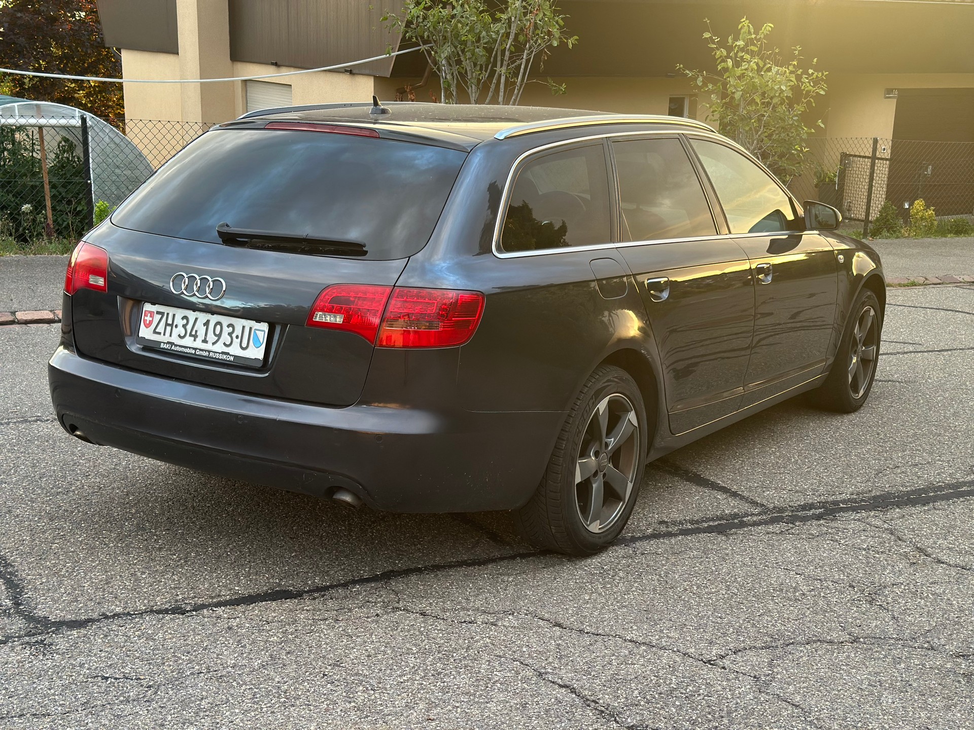 AUDI A6 Avant 3.0 V6 TDI quattro-image-5