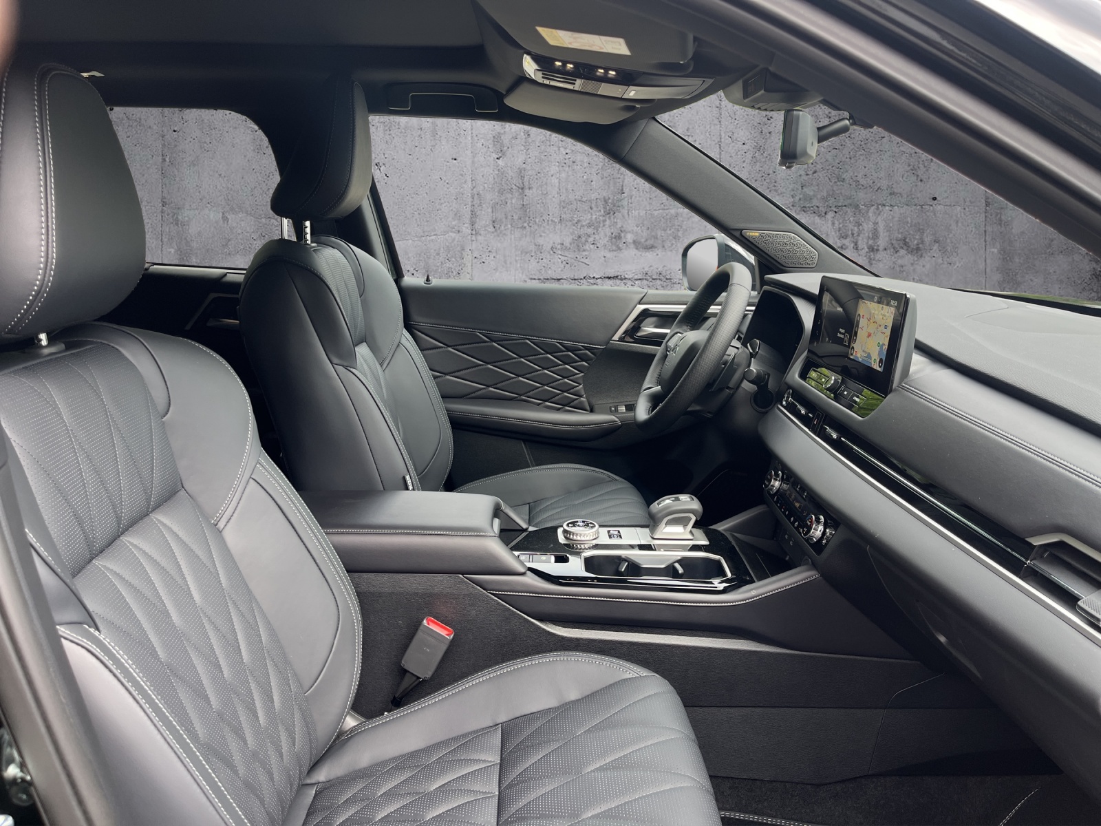 MITSUBISHI Outlander 2.4 PHEV Sport 4x4-image-12