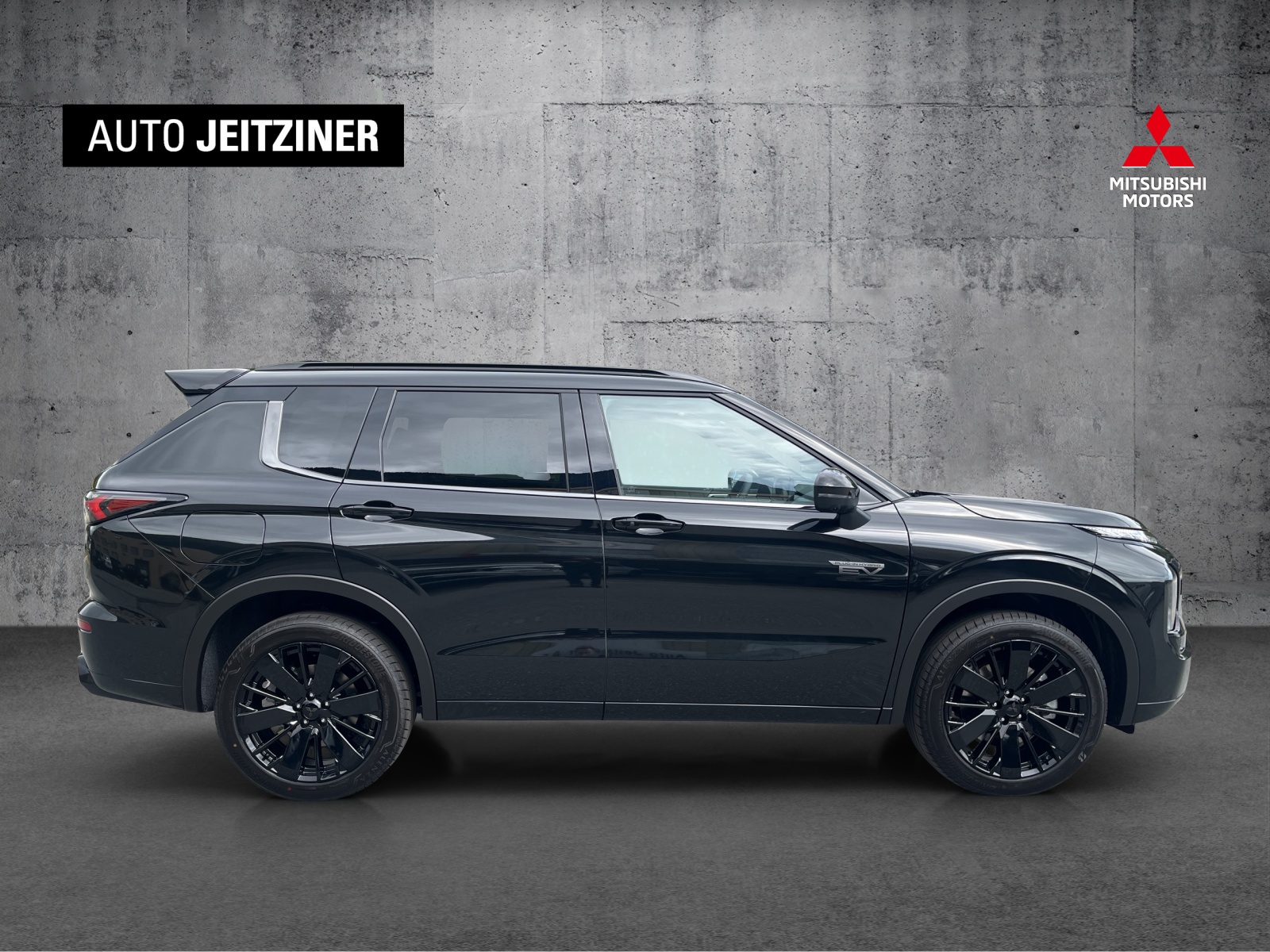 MITSUBISHI Outlander 2.4 PHEV Sport 4x4-image-5