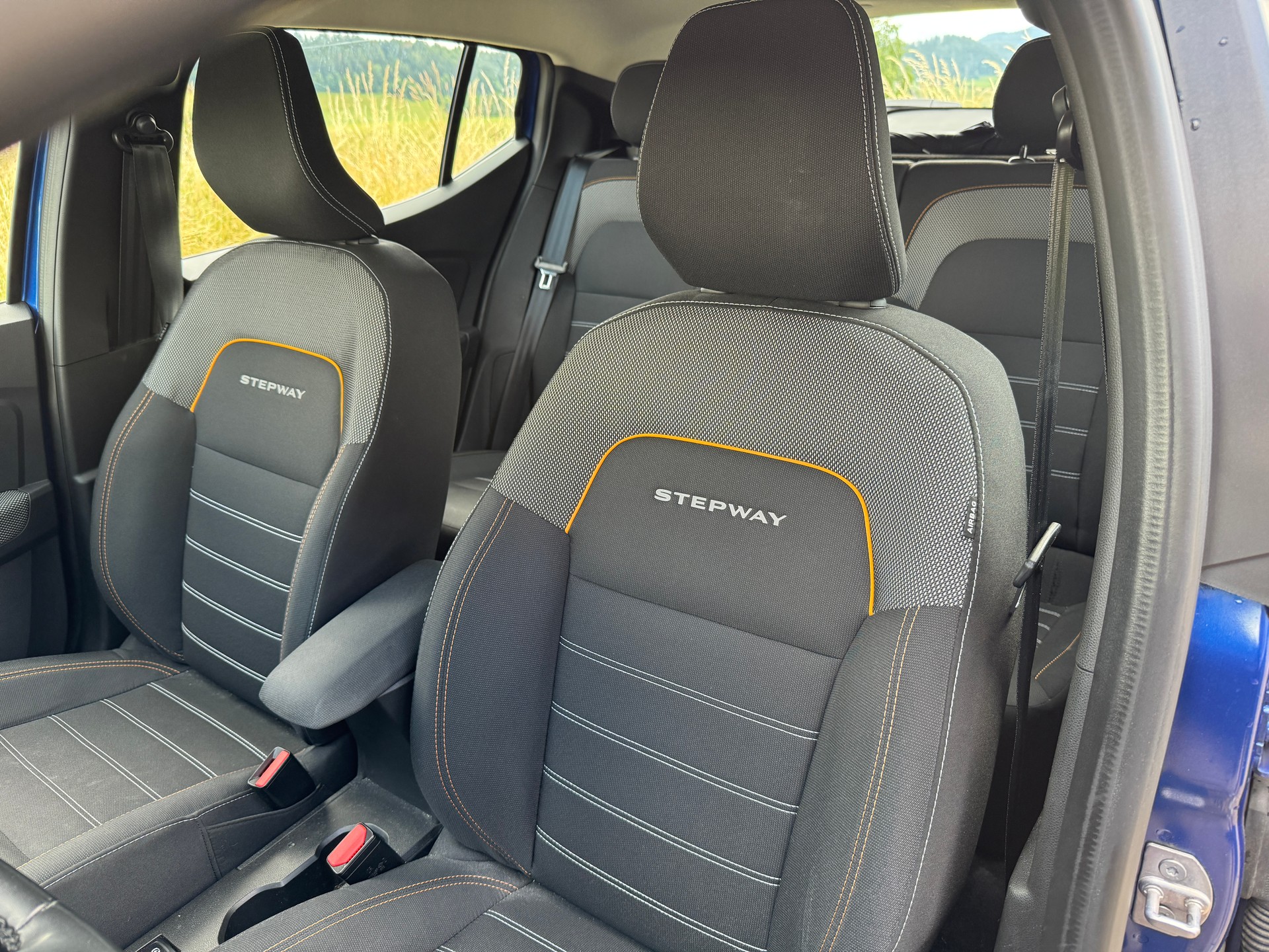 DACIA 1.0 TCe Stepway Comfort-image-8