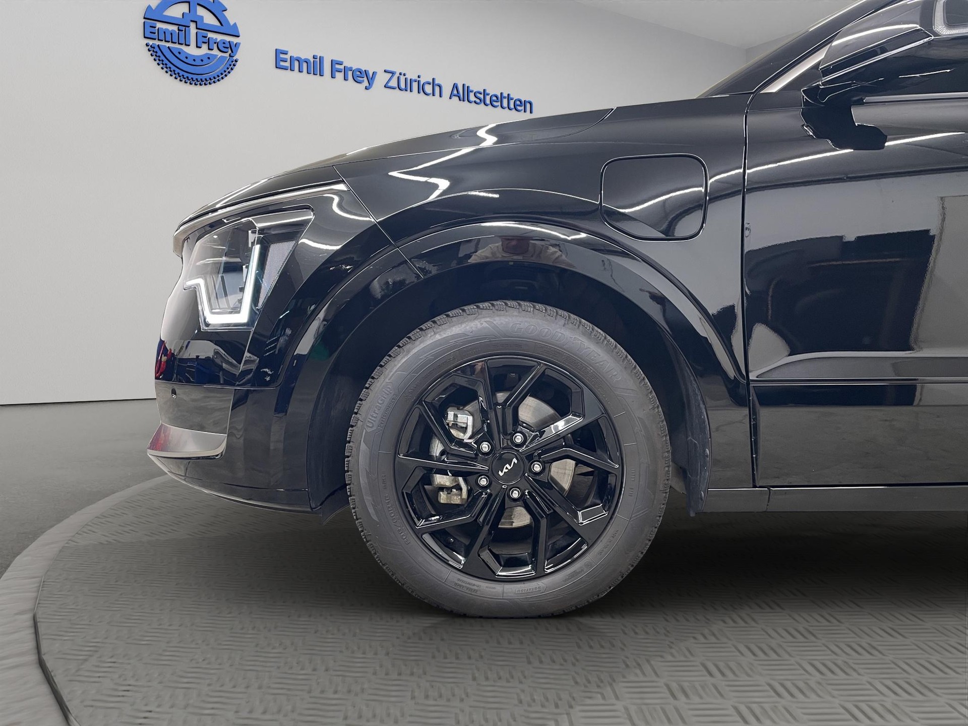 KIA Niro 1.6 GDi Plug-in Hybrid Power Edition-image-8