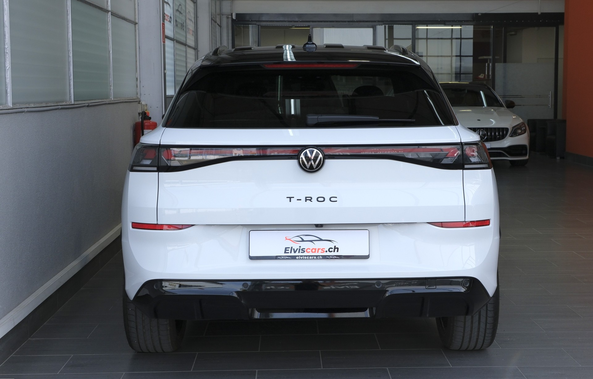 VW T-Roc 1.5 eTSI mHEV R-Line DSG Black Style-image-14