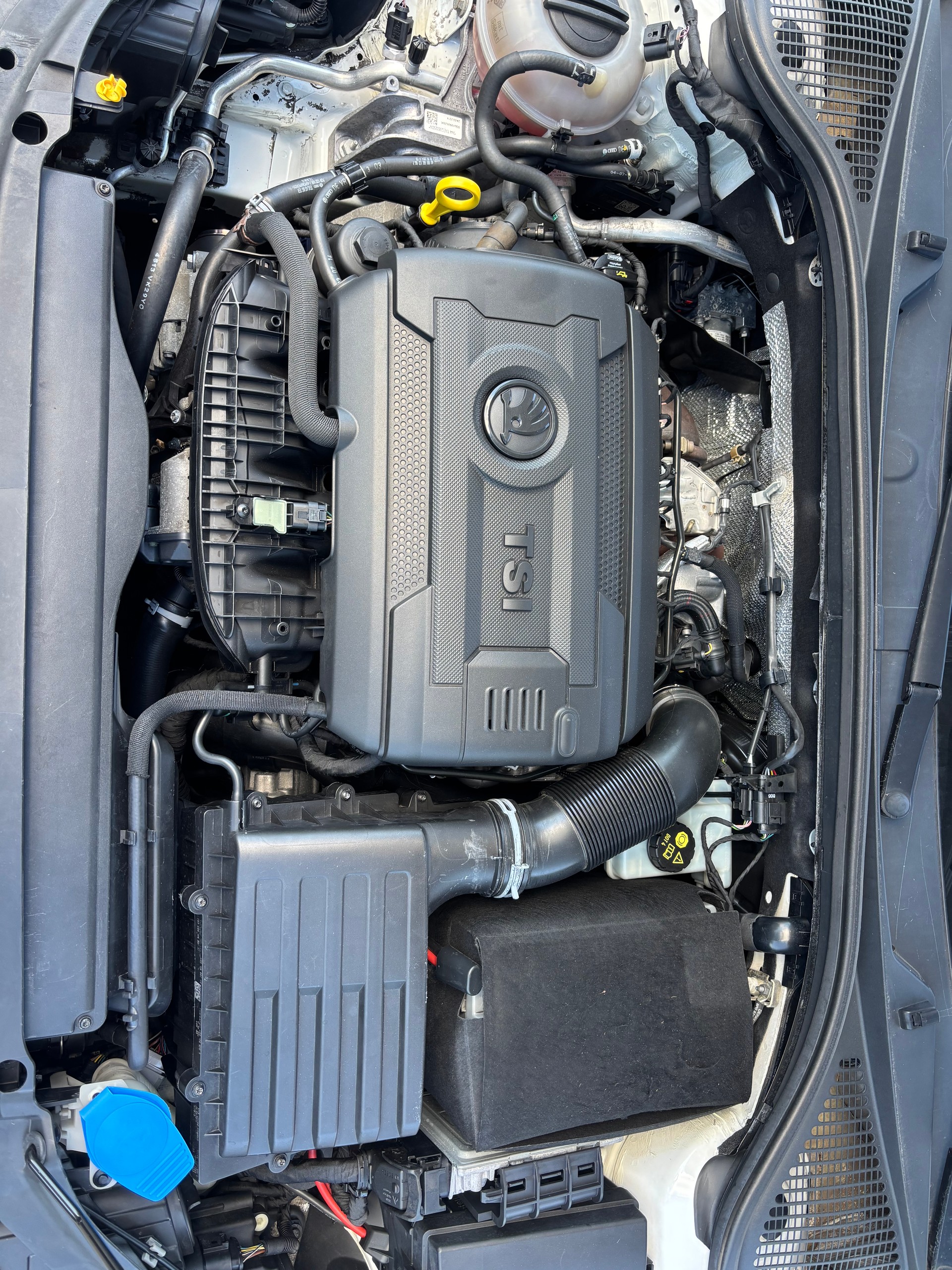SKODA Octavia Combi 1.8 TSI Ambition 4x4 DSG-image-13