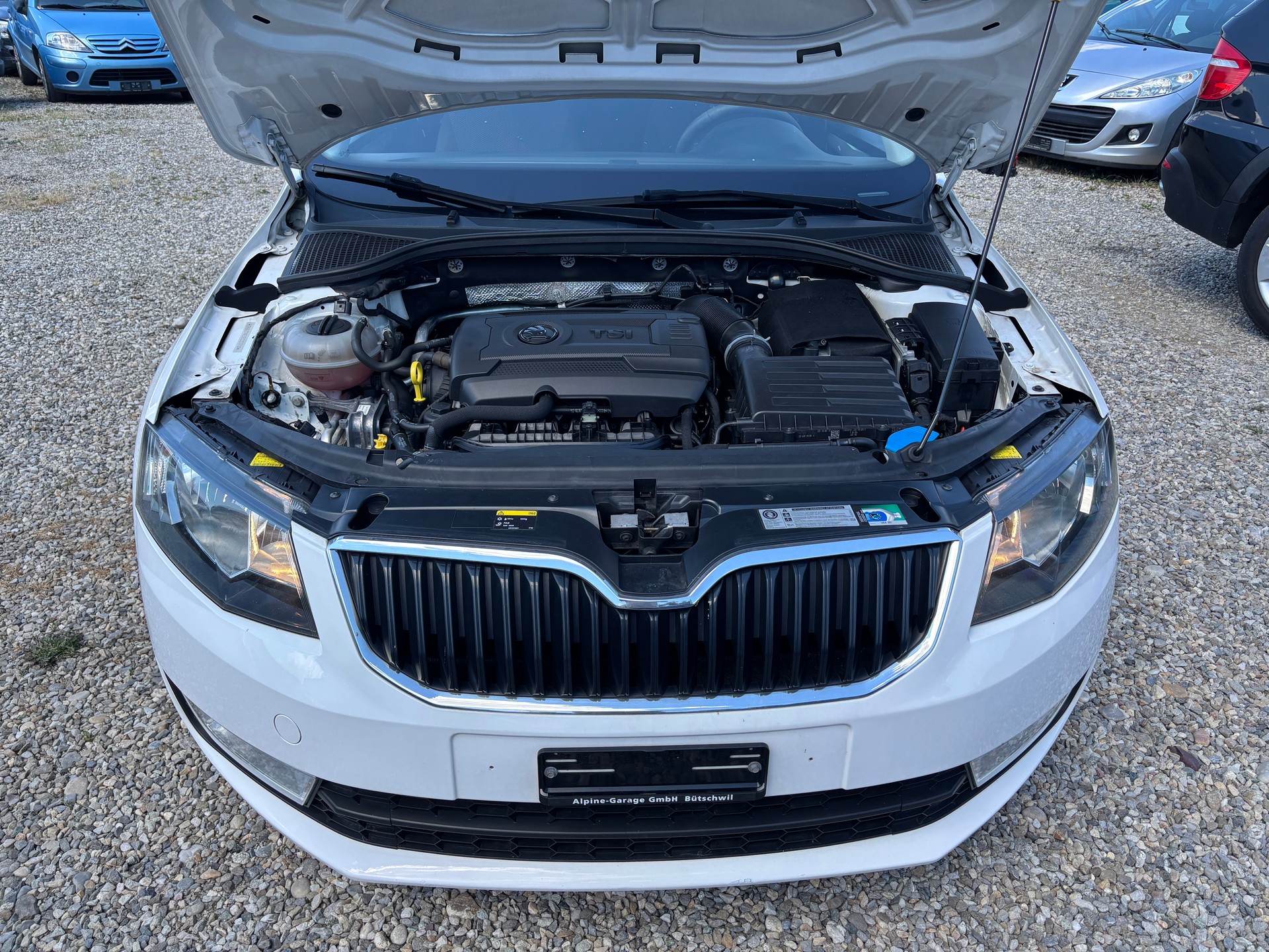 SKODA Octavia Combi 1.8 TSI Ambition 4x4 DSG-image-12