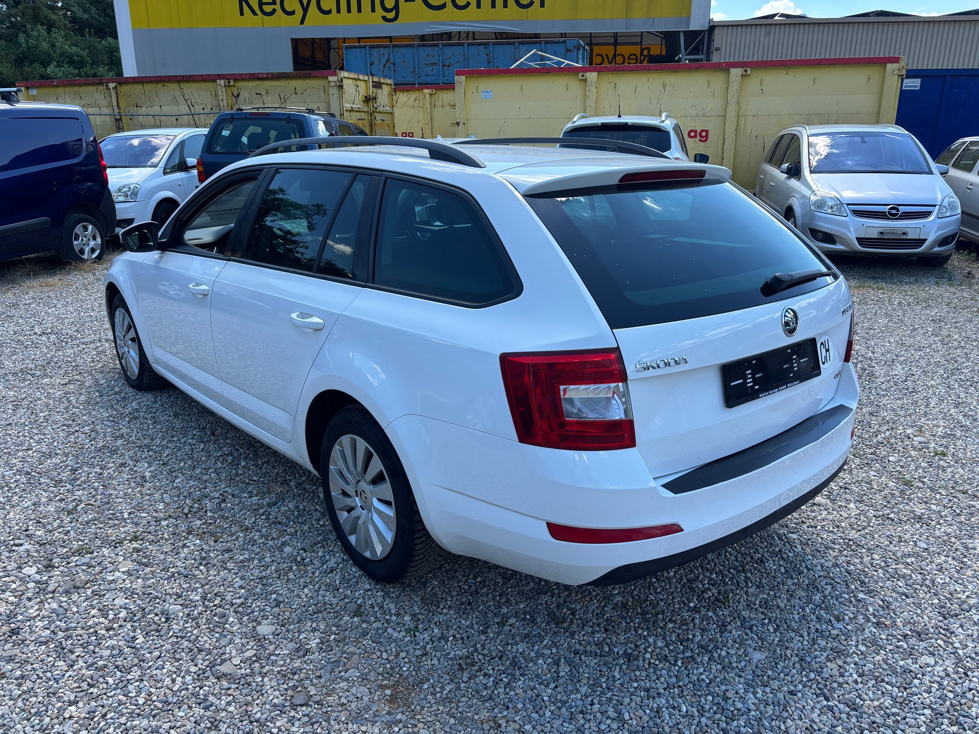 SKODA Octavia Combi 1.8 TSI Ambition 4x4 DSG-image-2