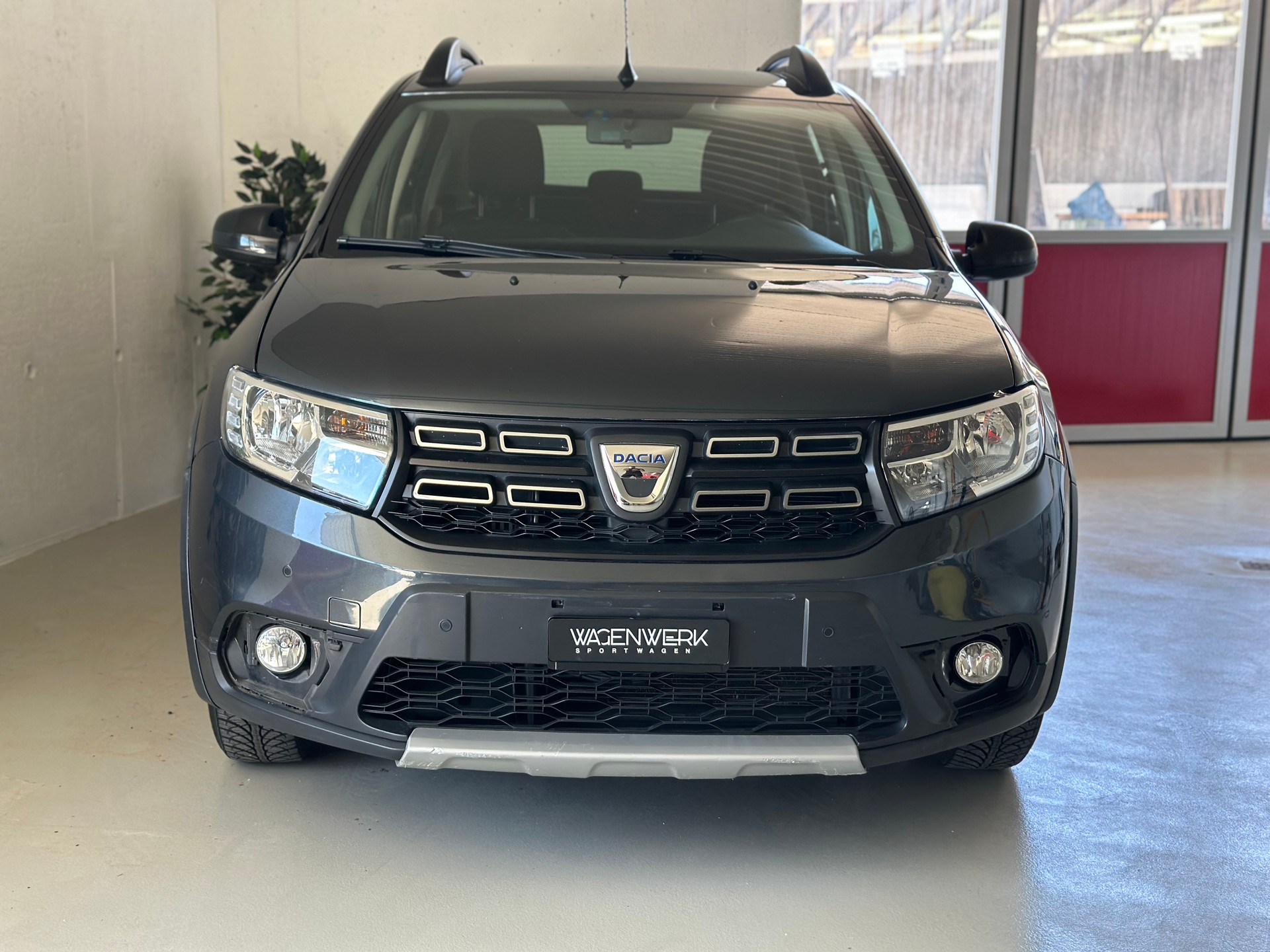 DACIA Sandero Tce 90 Stepway Automatic-image-2