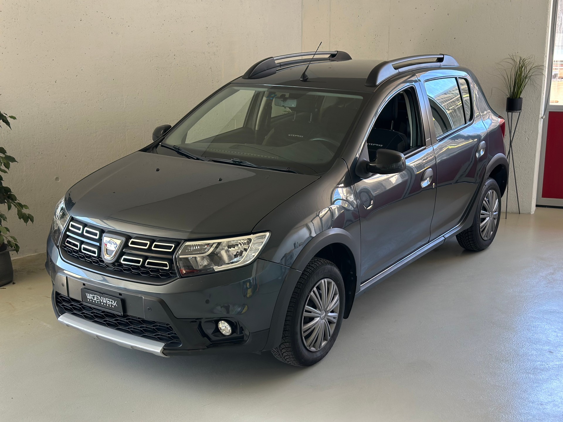 DACIA Sandero Tce 90 Stepway Automatic-image-3