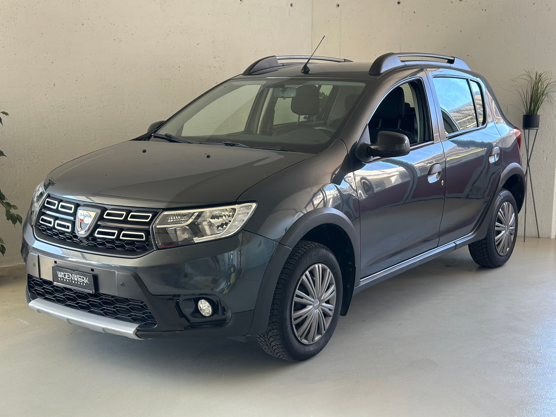 DACIA Sandero Tce 90 Stepway Automatic-image-0