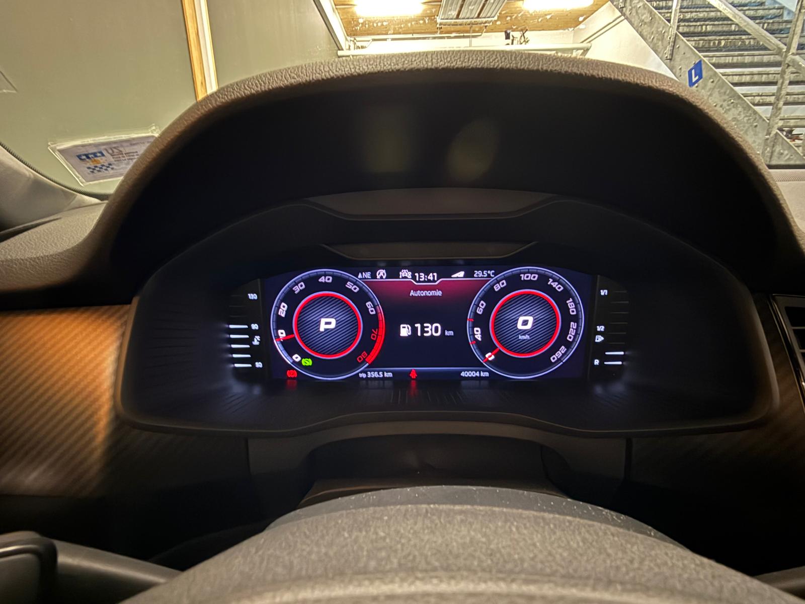 SKODA Kodiaq 2.0 TSI 4x4 Sport Line-image-21