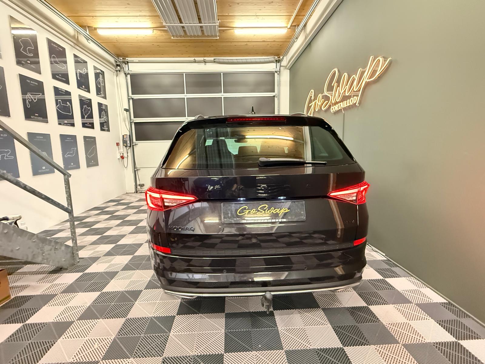 SKODA Kodiaq 2.0 TSI 4x4 Sport Line-image-4