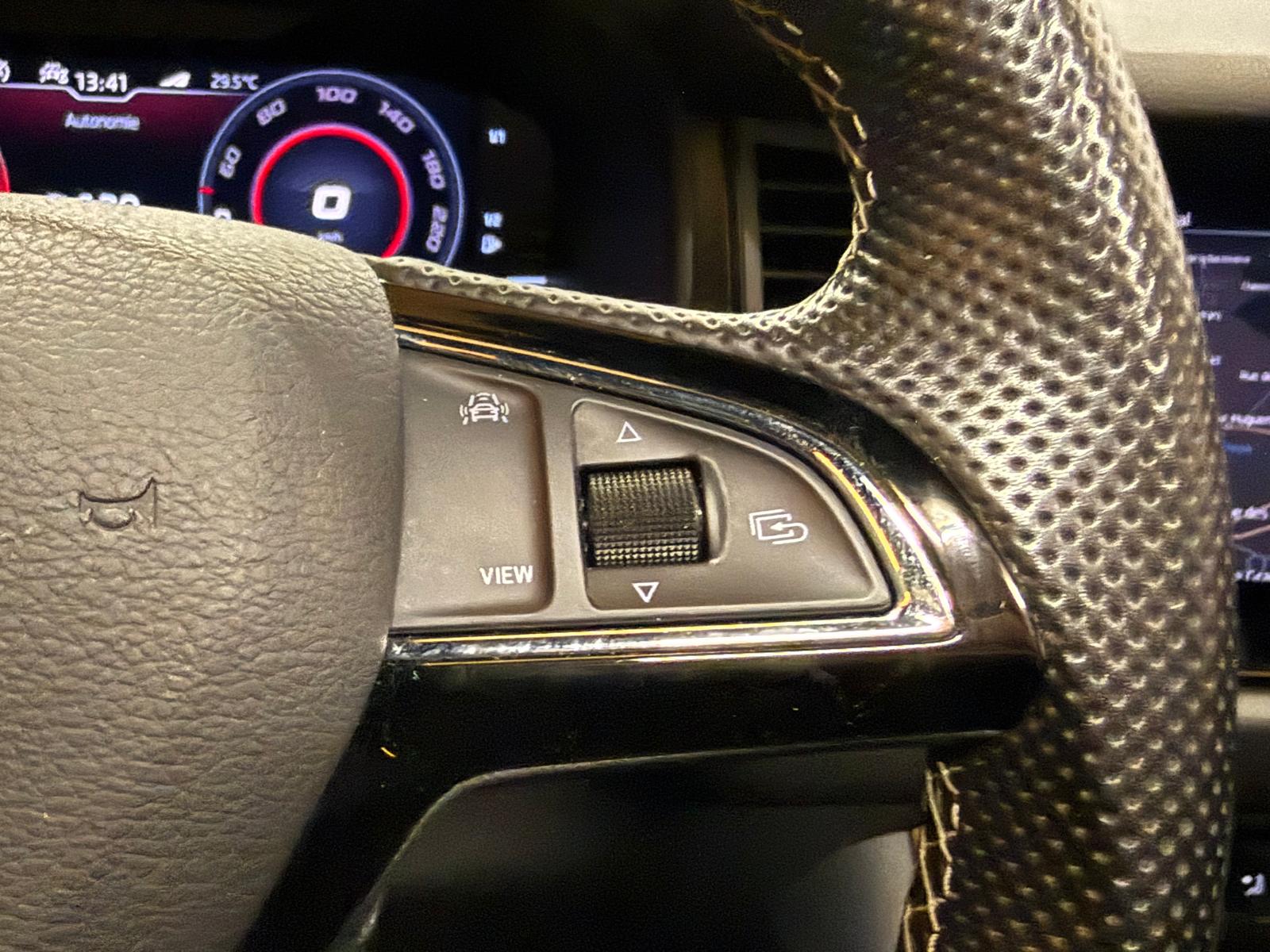 SKODA Kodiaq 2.0 TSI 4x4 Sport Line-image-19