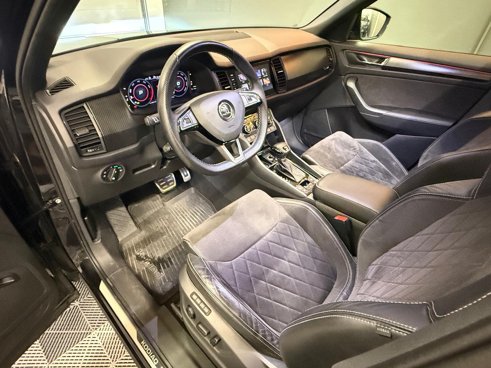SKODA Kodiaq 2.0 TSI 4x4 Sport Line-image-1