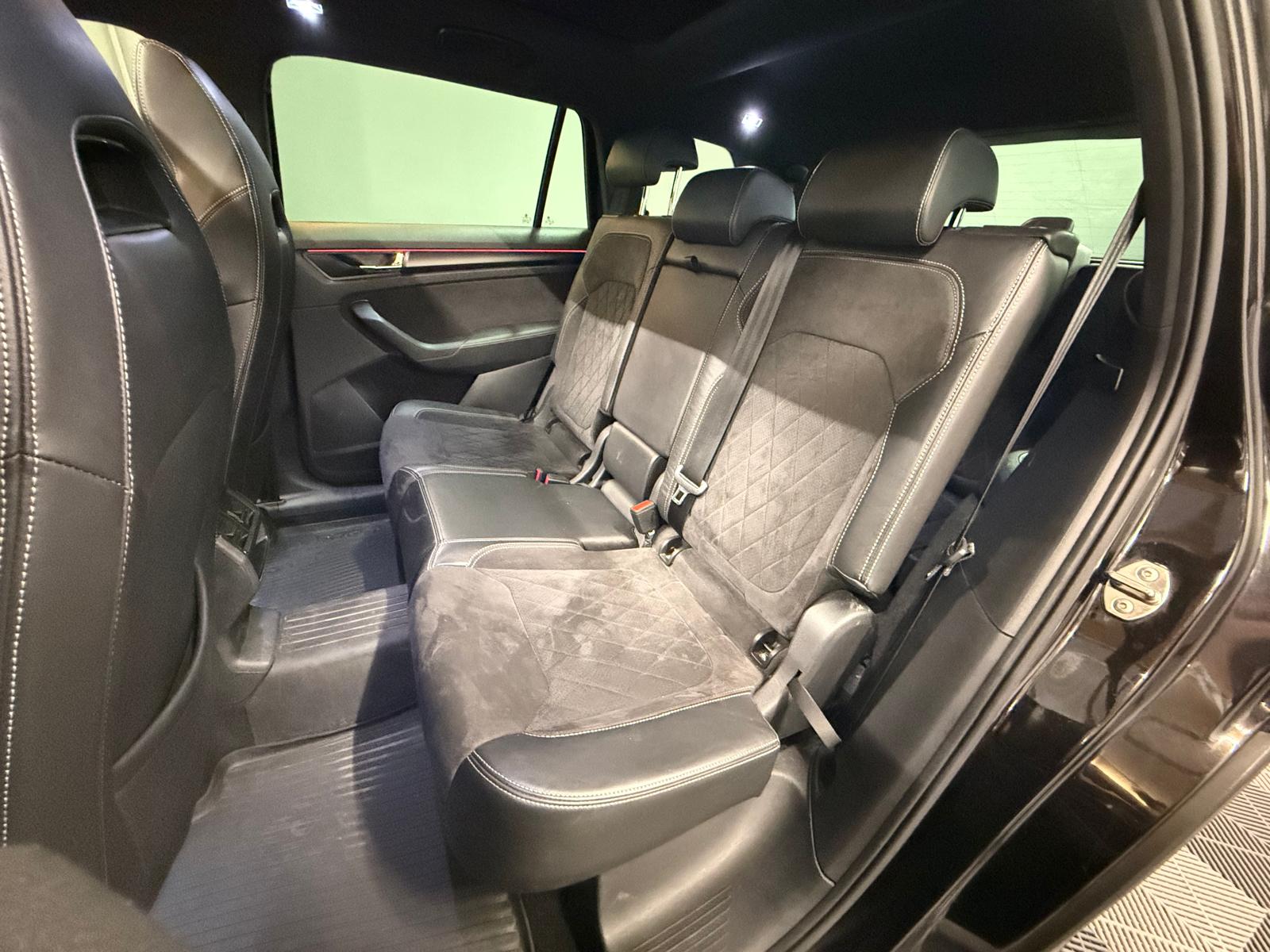 SKODA Kodiaq 2.0 TSI 4x4 Sport Line-image-12