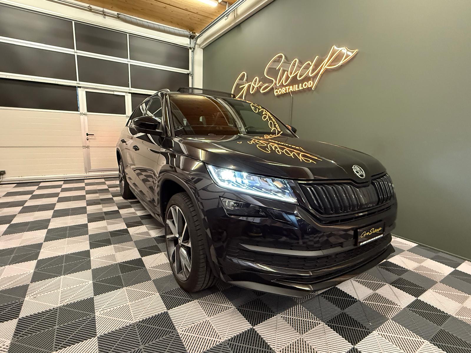 SKODA Kodiaq 2.0 TSI 4x4 Sport Line-image-7