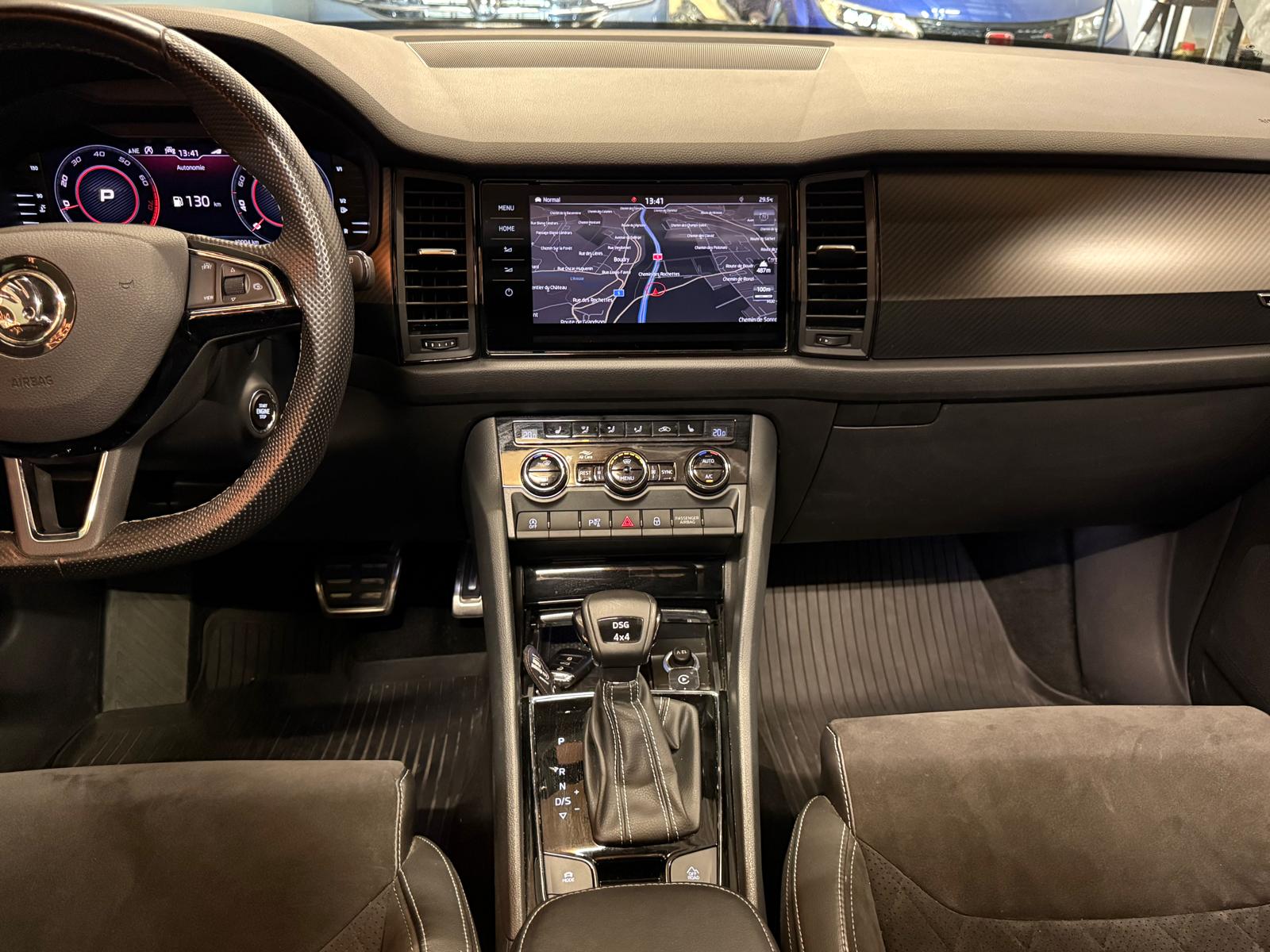 SKODA Kodiaq 2.0 TSI 4x4 Sport Line-image-15
