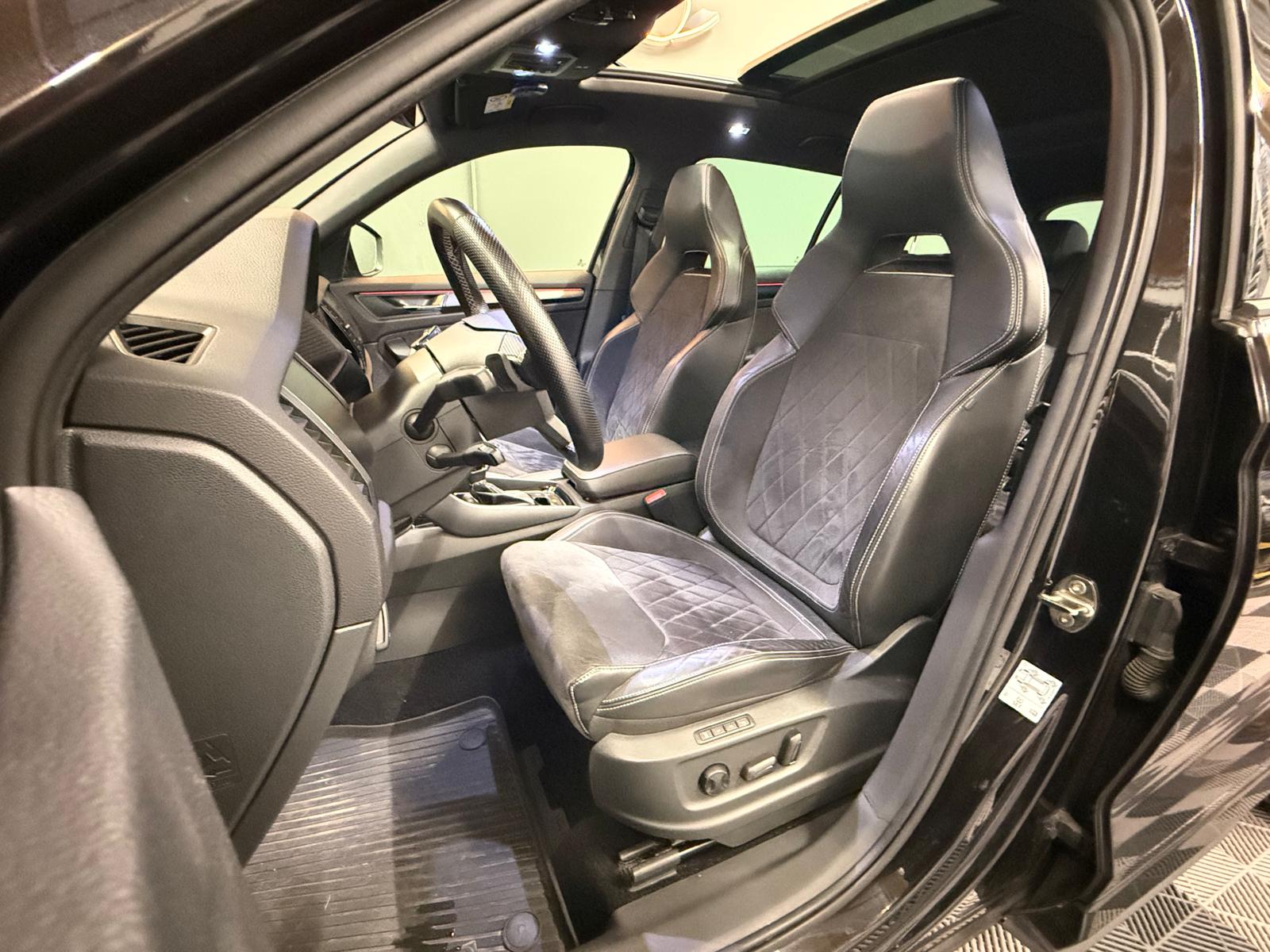 SKODA Kodiaq 2.0 TSI 4x4 Sport Line-image-9