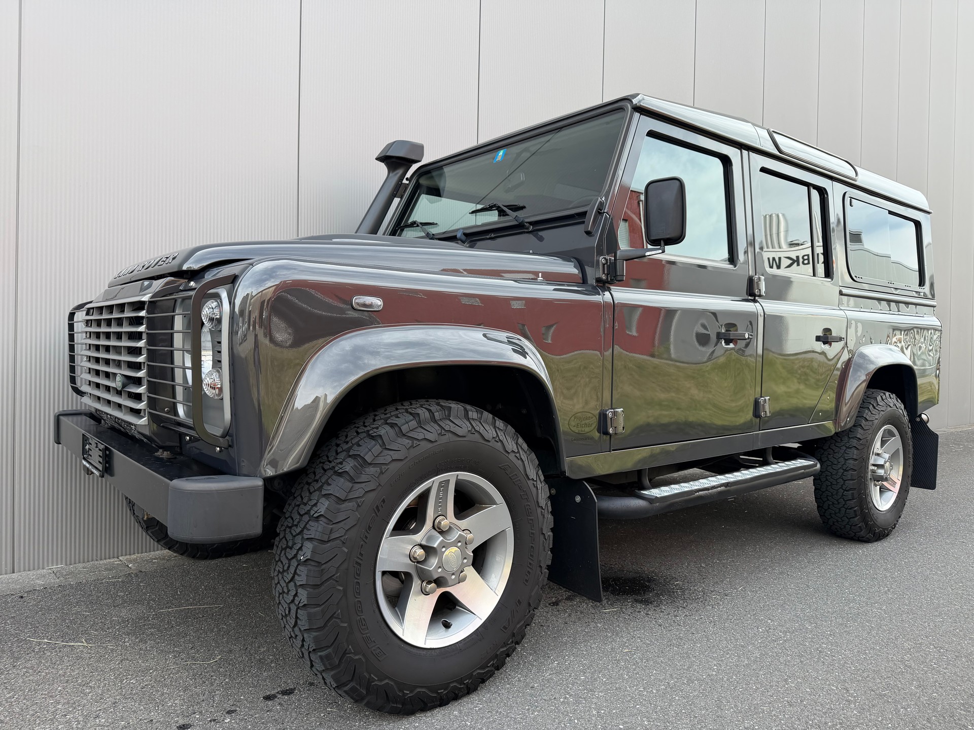 LAND ROVER Defender 110 2.2 TD4 *Havana*-image-0