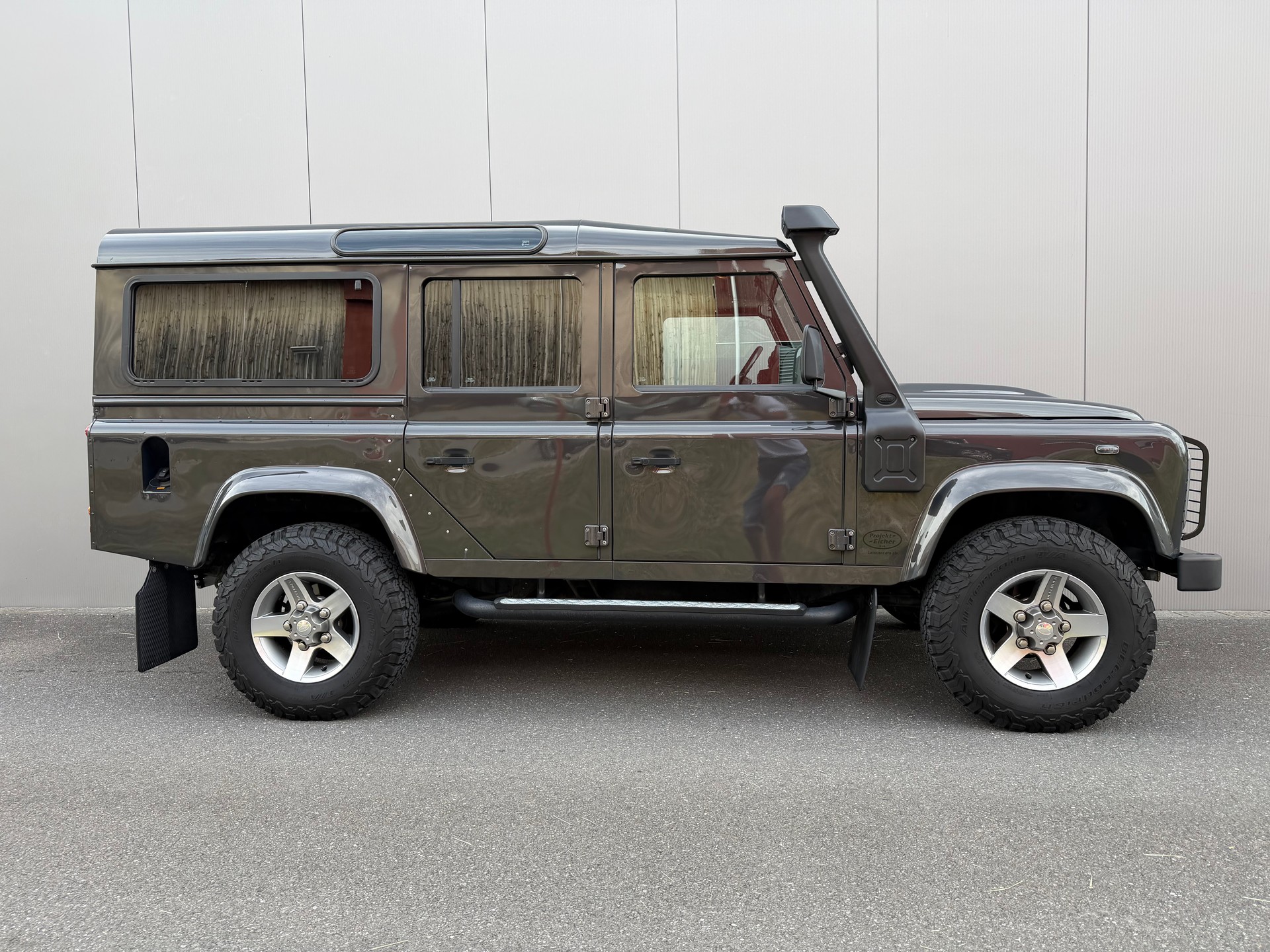 LAND ROVER Defender 110 2.2 TD4 *Havana*-image-4