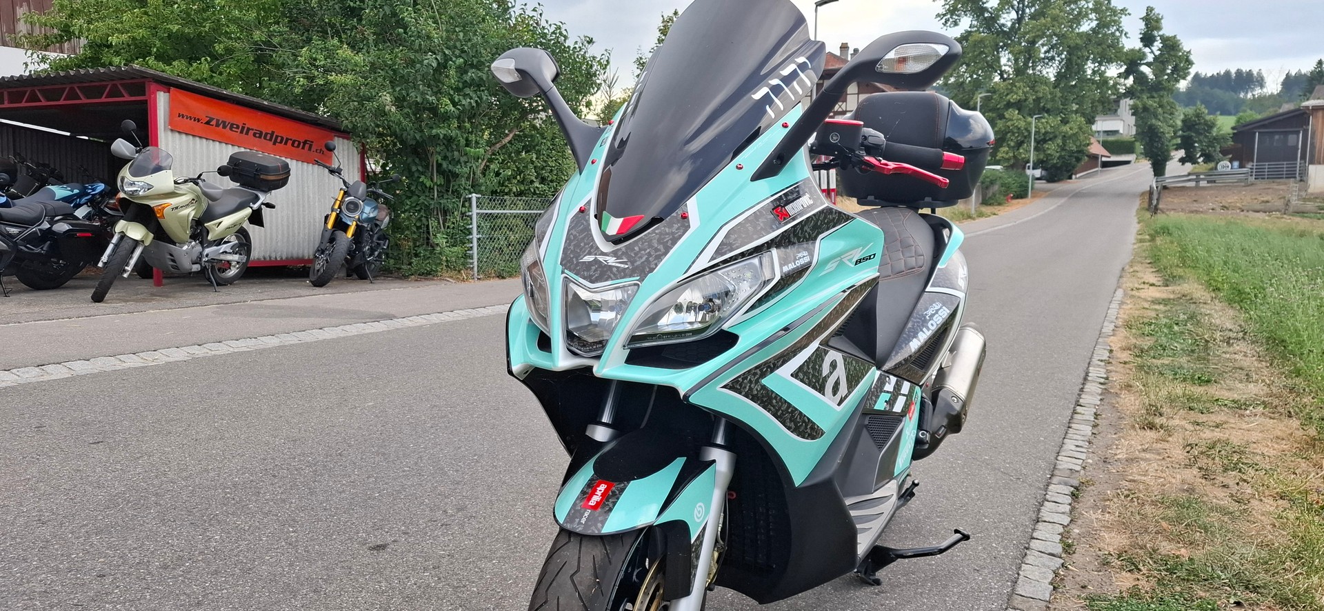 APRILIA SRV 850-image-3