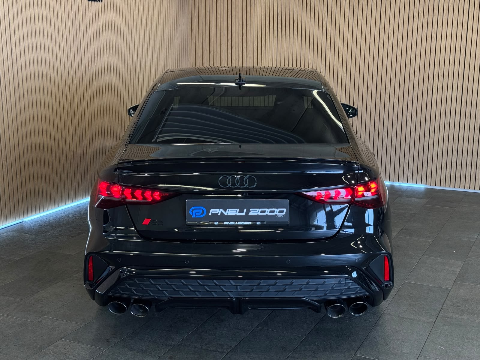 AUDI S3 Limousine TFSI quattro S-tronic-image-8