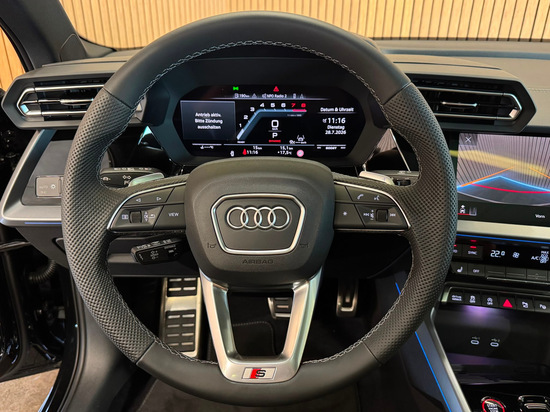 AUDI S3 Limousine TFSI quattro S-tronic-image-15