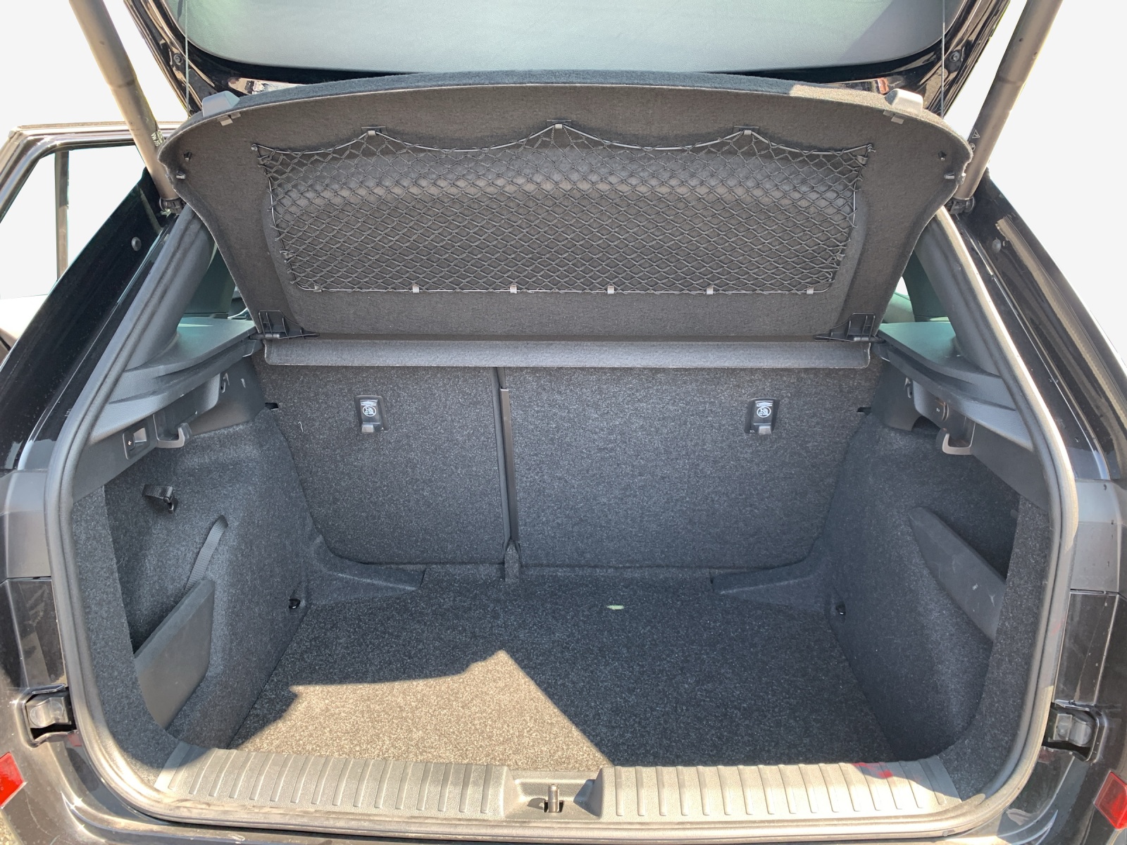 SKODA Kamiq 1.5 TSI Monte Carlo-image-12