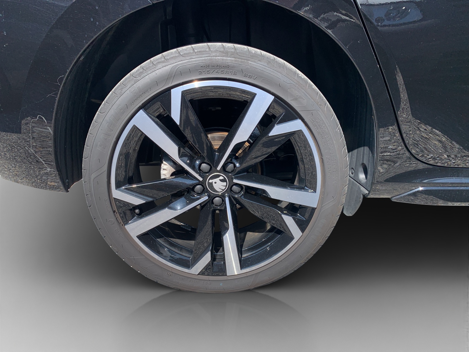 SKODA Kamiq 1.5 TSI Monte Carlo-image-13