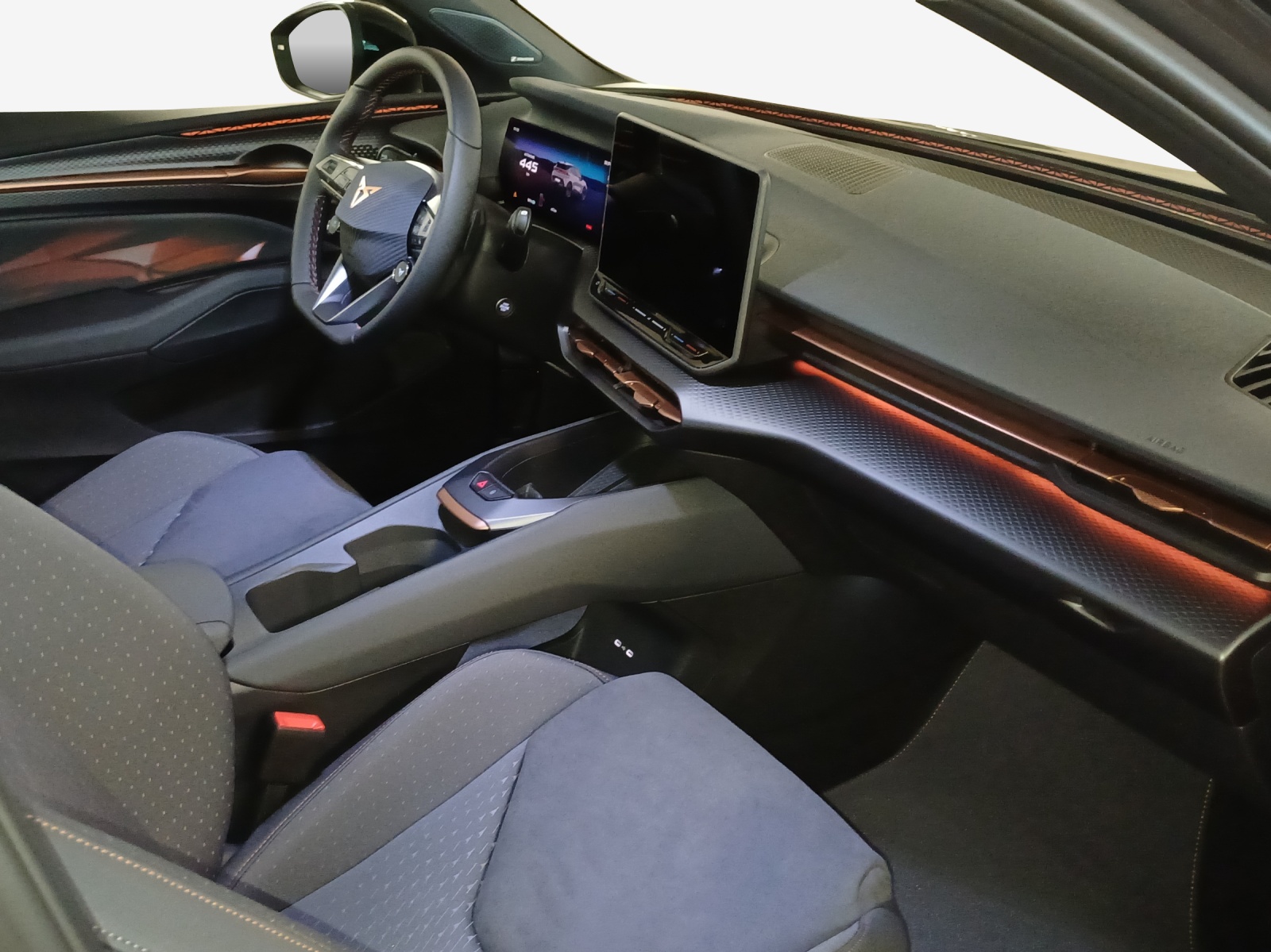 CUPRA Raval 52 kWh Dynamic+ Launch Edition-image-15