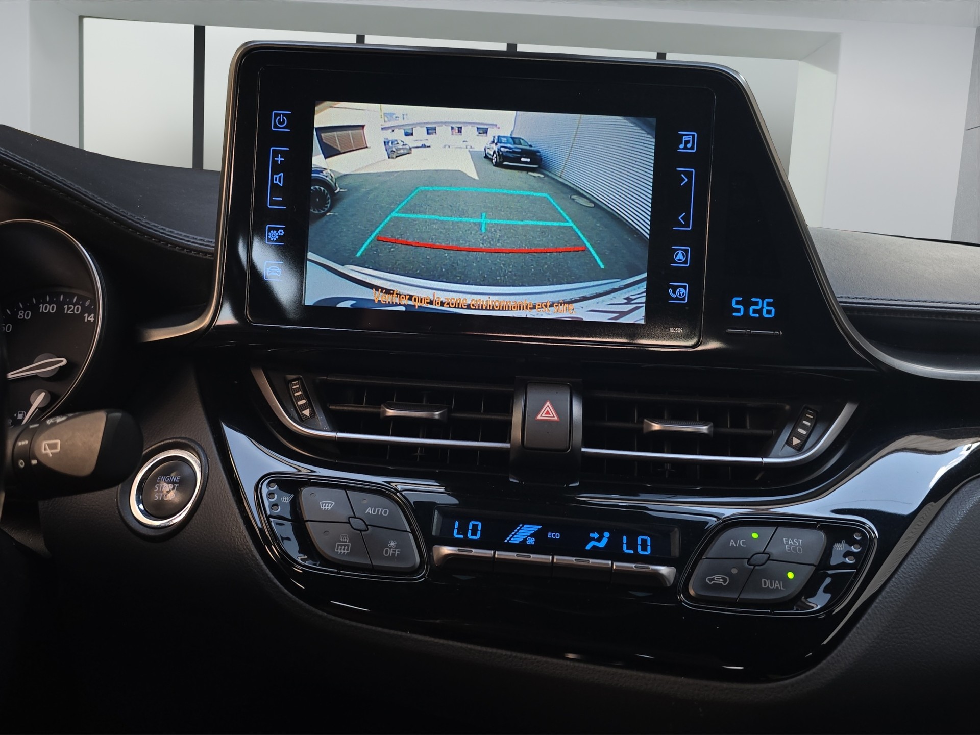 TOYOTA C-HR 1.2 T Comfort 4x4-image-11