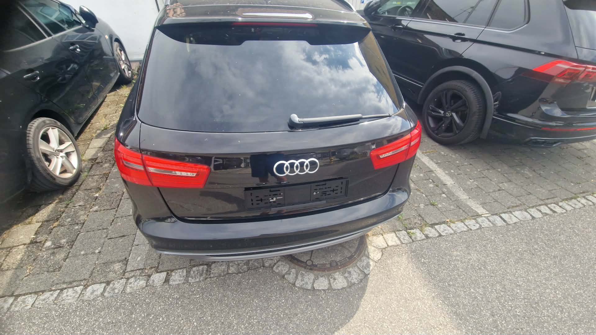 AUDI 3.0 V6 TDI 245 quattro S-Tr.-image-5