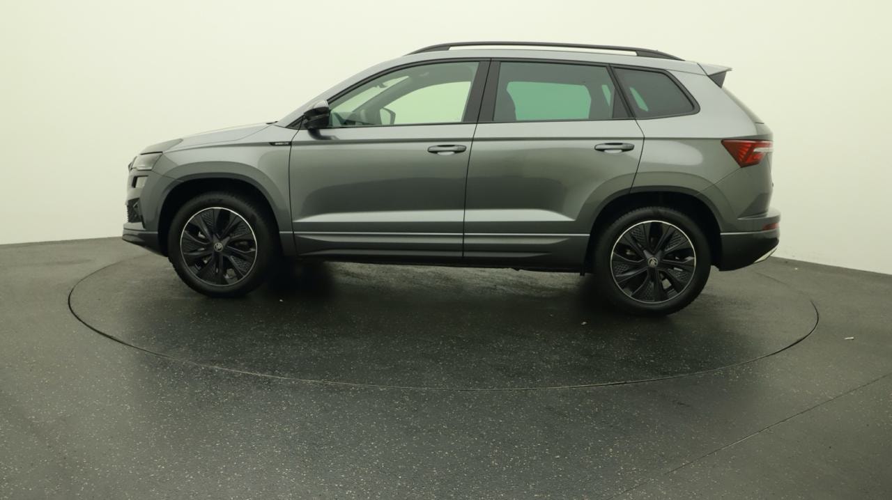 SKODA Karoq 2.0 TSI SportLine 4x4 DSG-image-1
