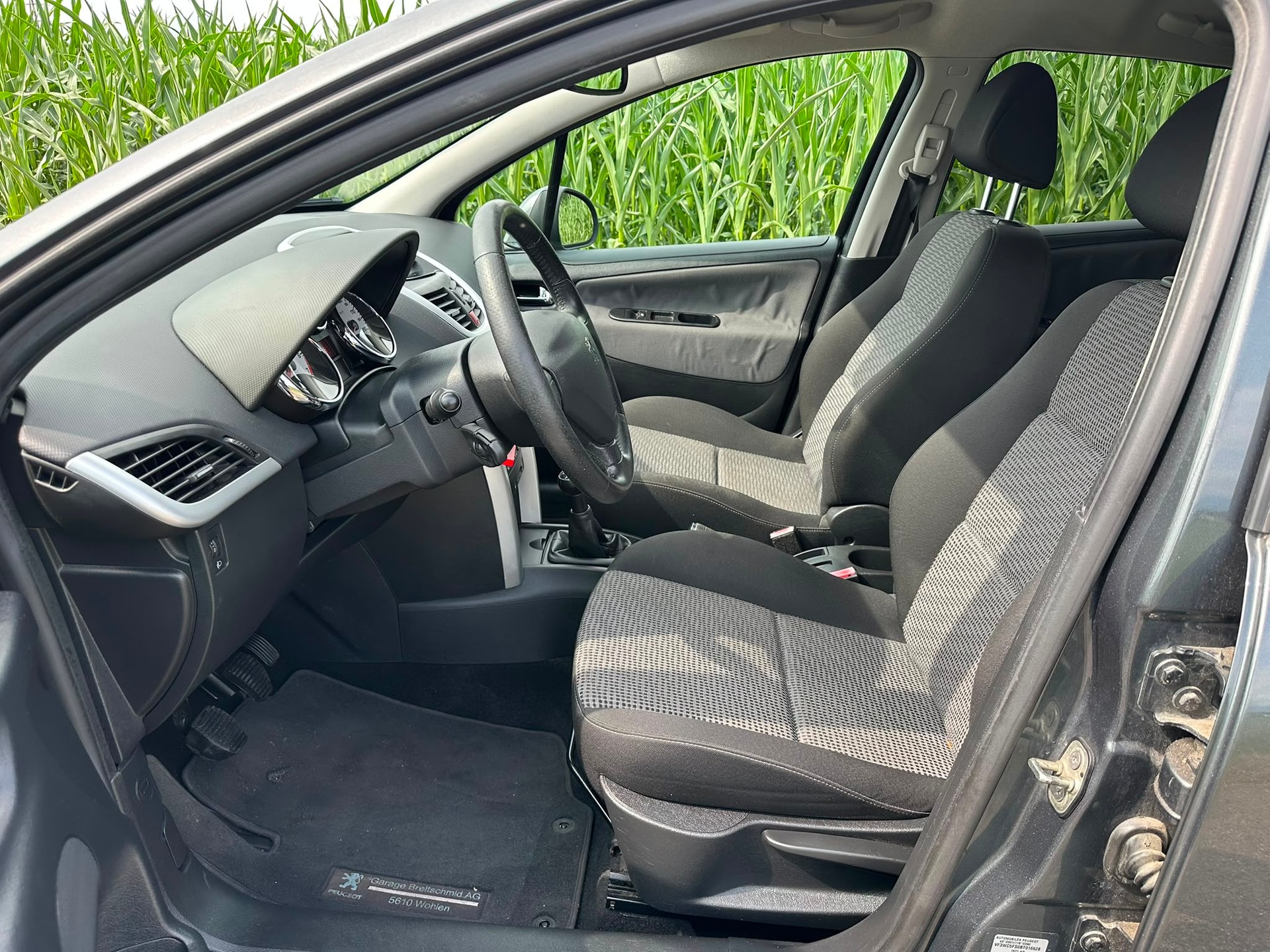 PEUGEOT 207 1.6 16V Lion Edition-image-10