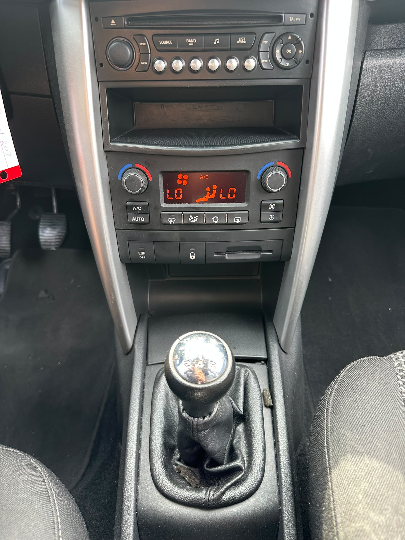 PEUGEOT 207 1.6 16V Lion Edition-image-18