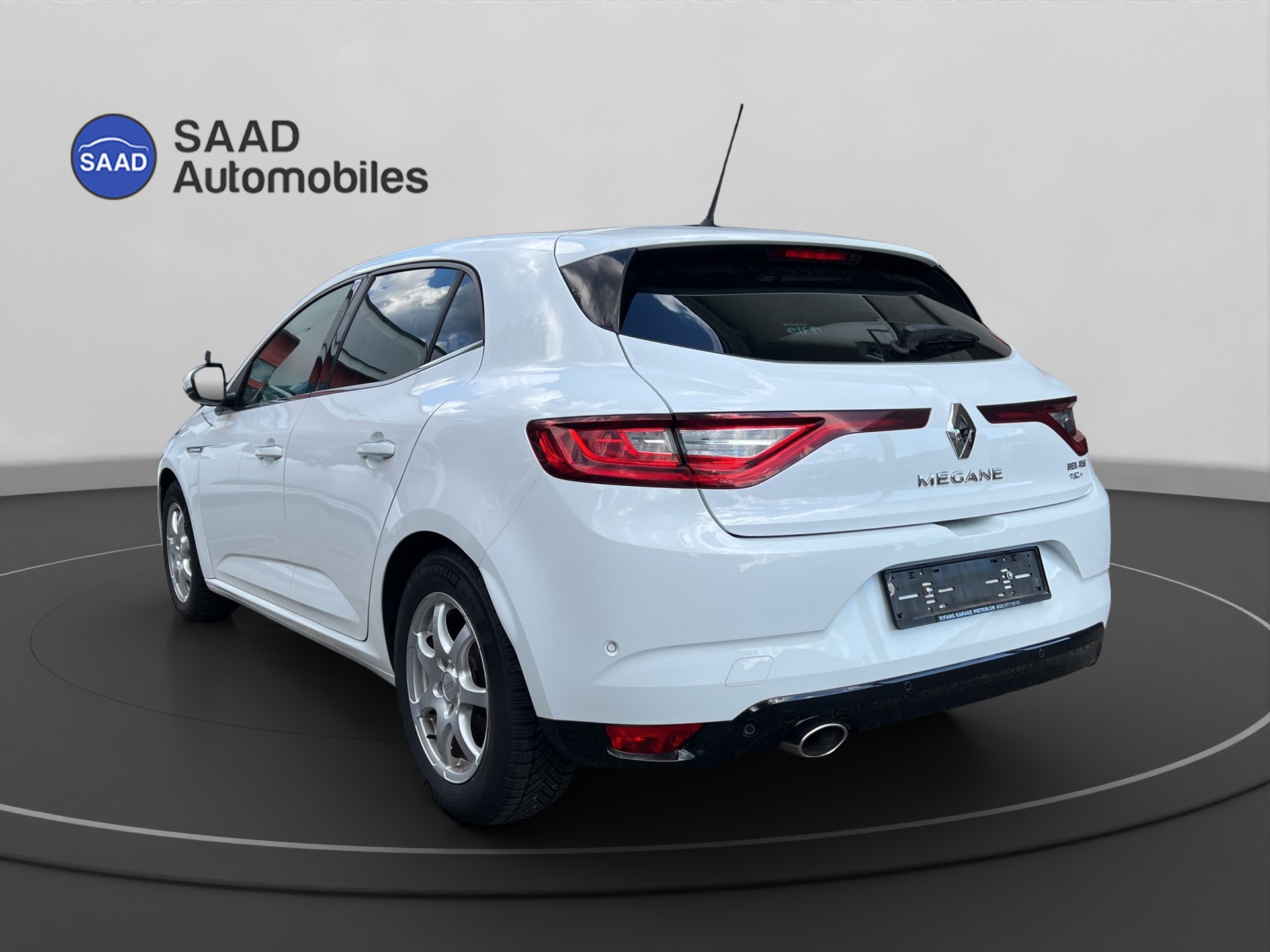 RENAULT Mégane 1.2 16V Turbo 90th Anniversary-image-3