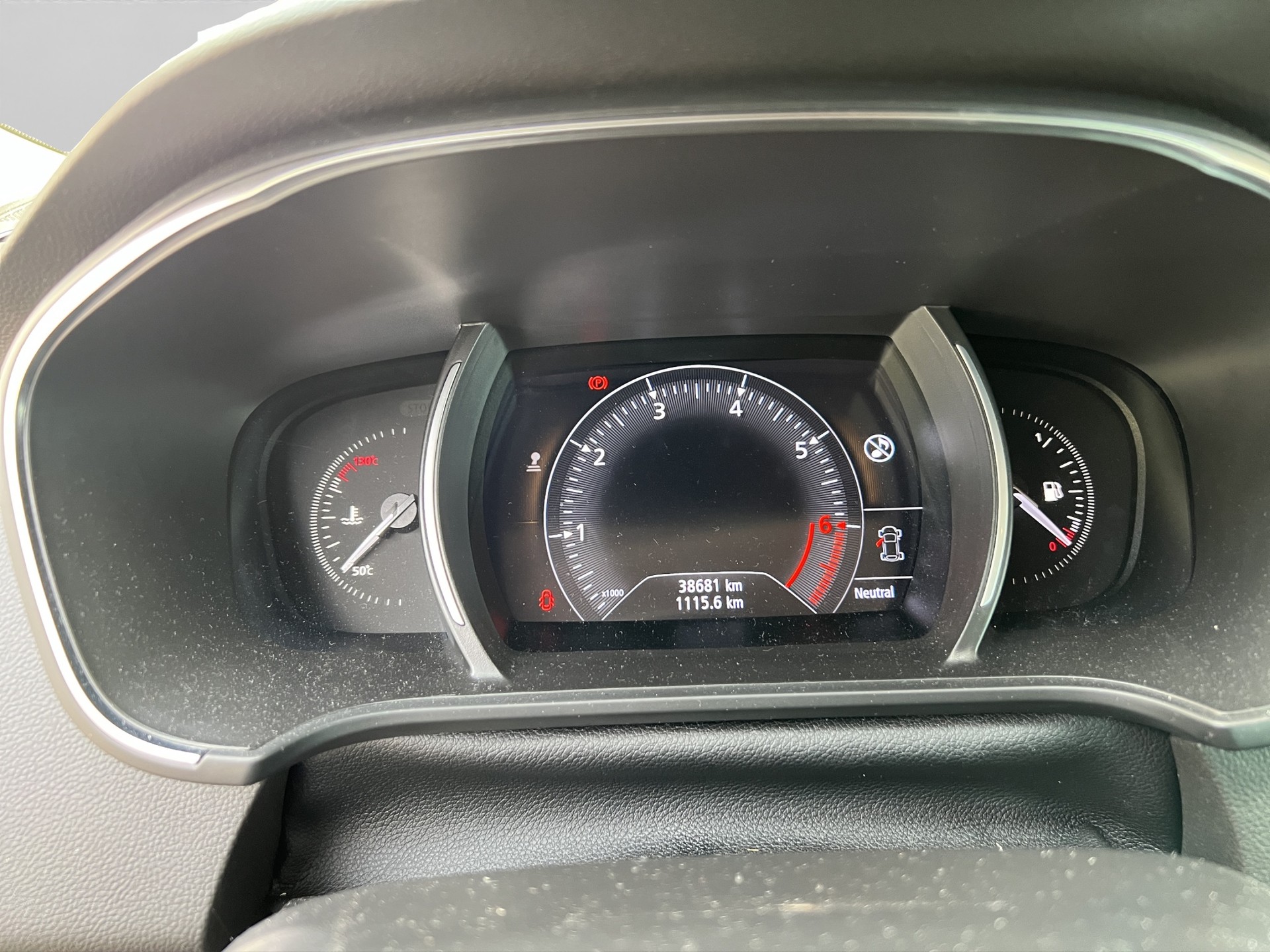 RENAULT Mégane 1.2 16V Turbo 90th Anniversary-image-15