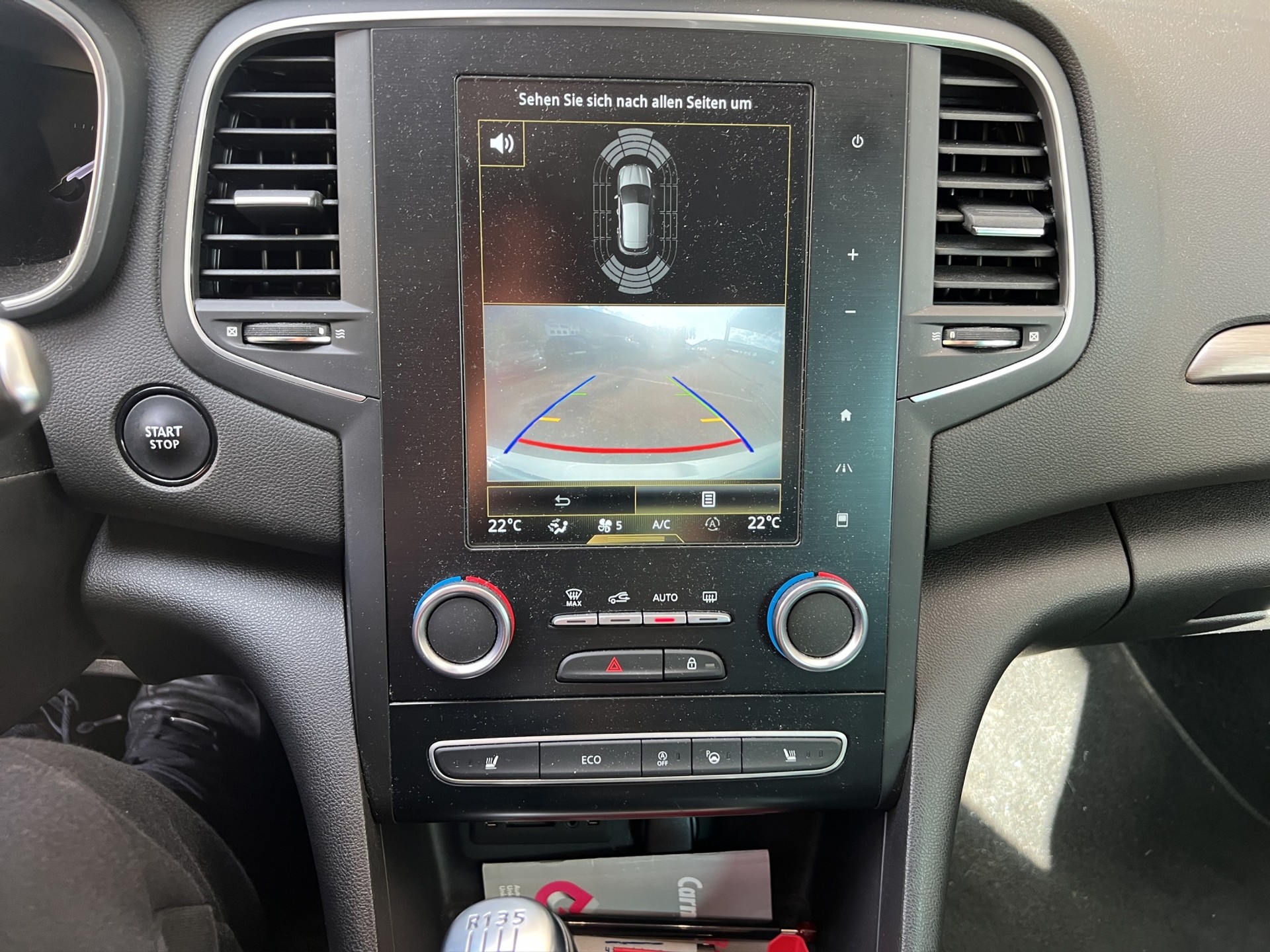 RENAULT Mégane 1.2 16V Turbo 90th Anniversary-image-12