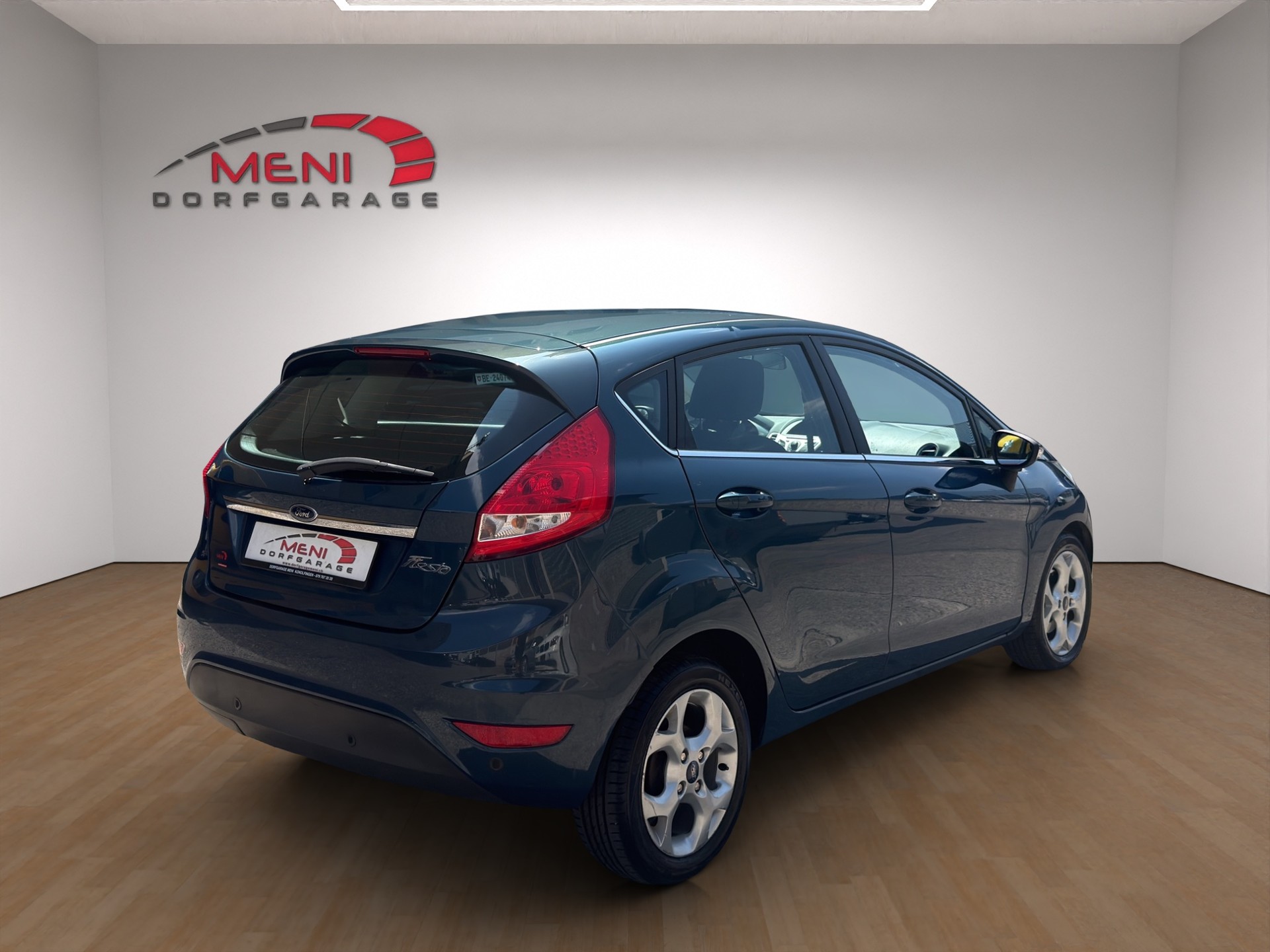 FORD Fiesta 1.4 16V Trend Automatic-image-5