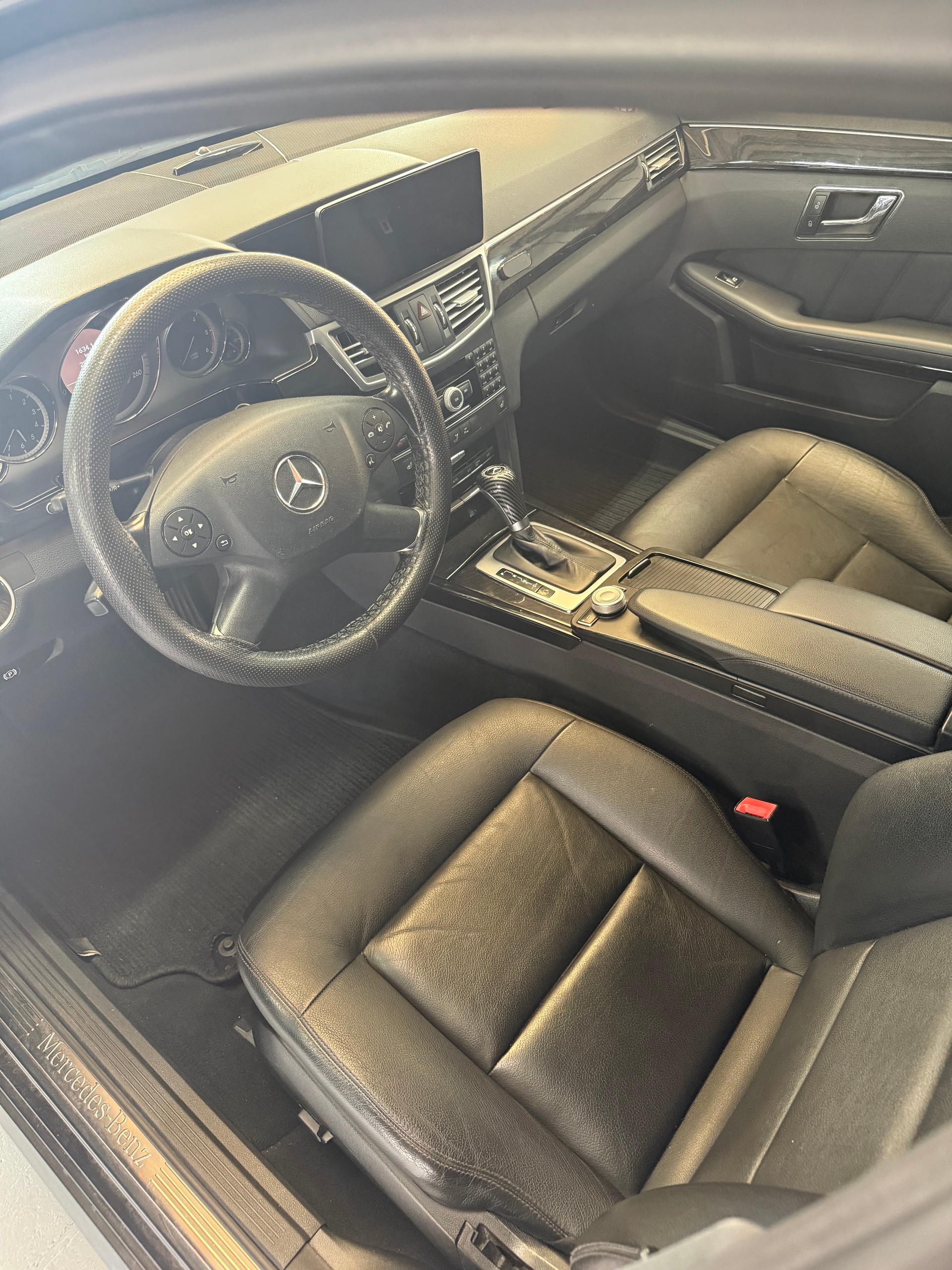 MERCEDES-BENZ E 250 CDI BlueEfficiency Avantgarde Automatic-image-9