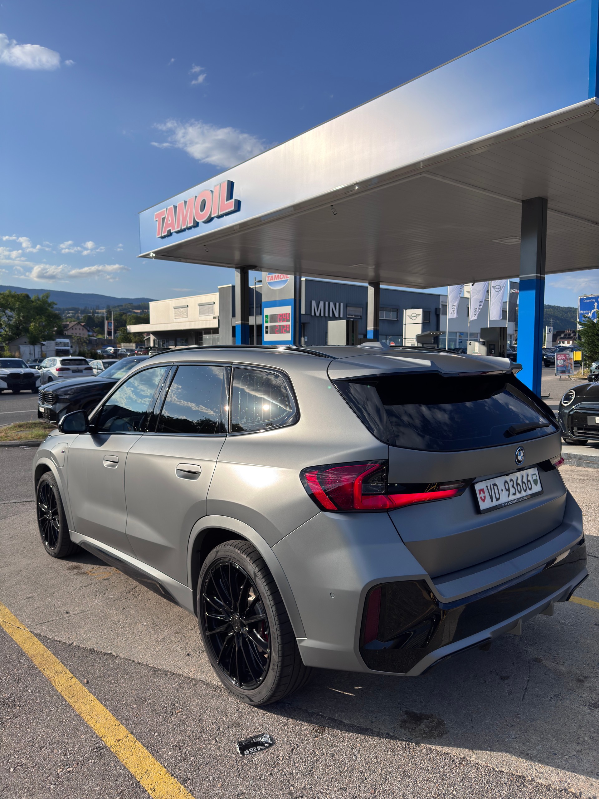 BMW 30e xDrive M Sport Pro-image-1