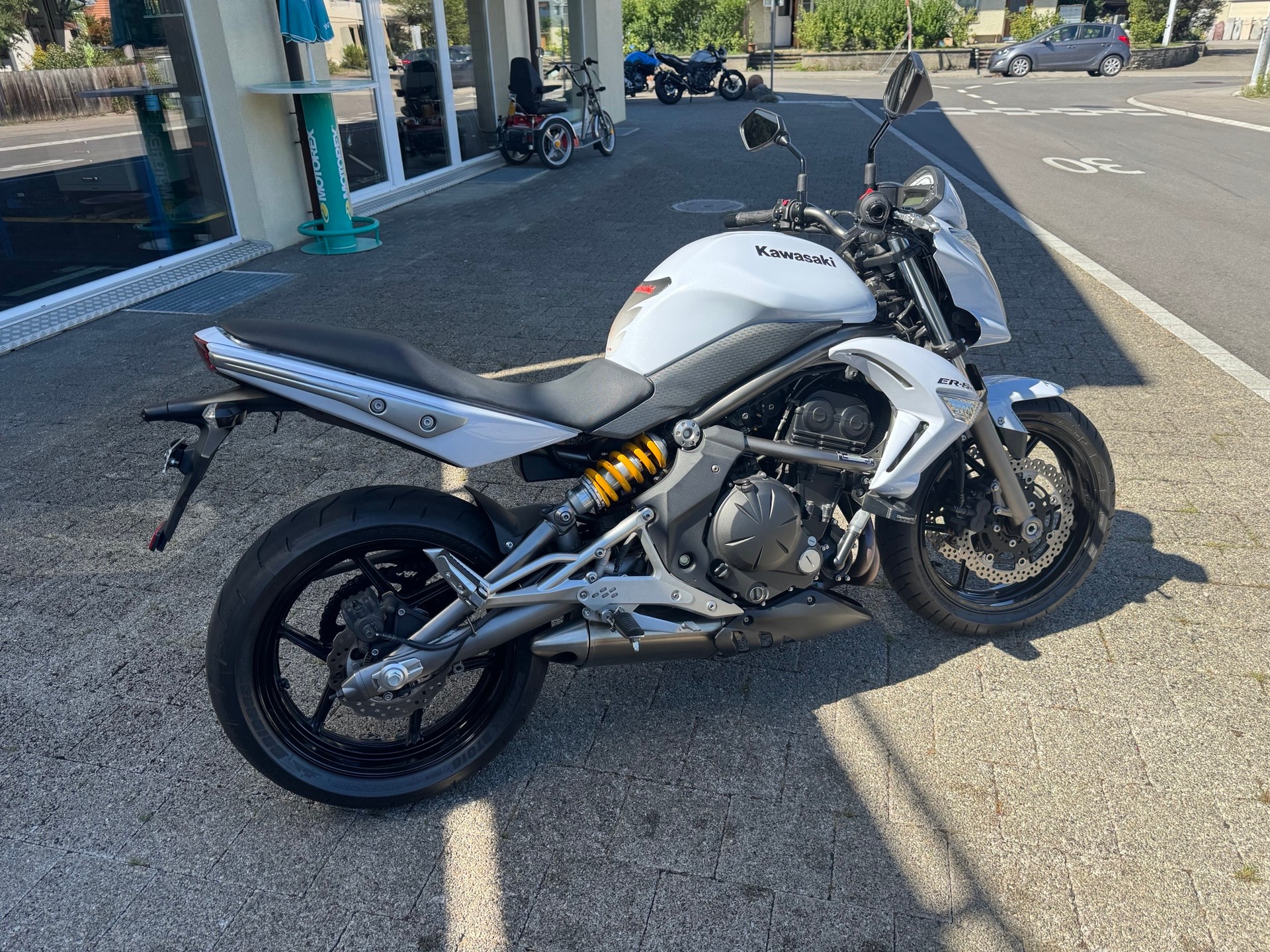 KAWASAKI ER-6 n-image-2